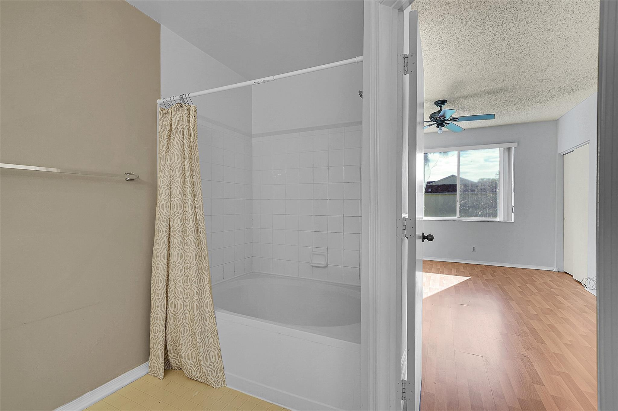 50 TRUMAN, Weston FL 33326