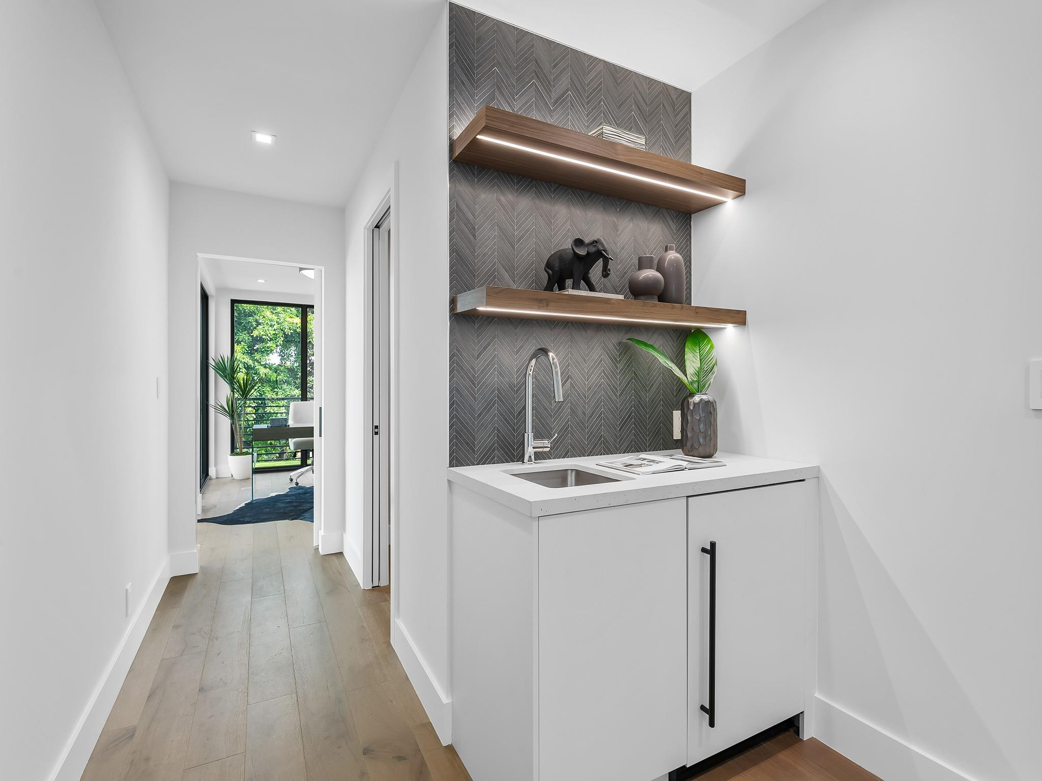 1416 NE 6th #1416, Fort Lauderdale FL 33304