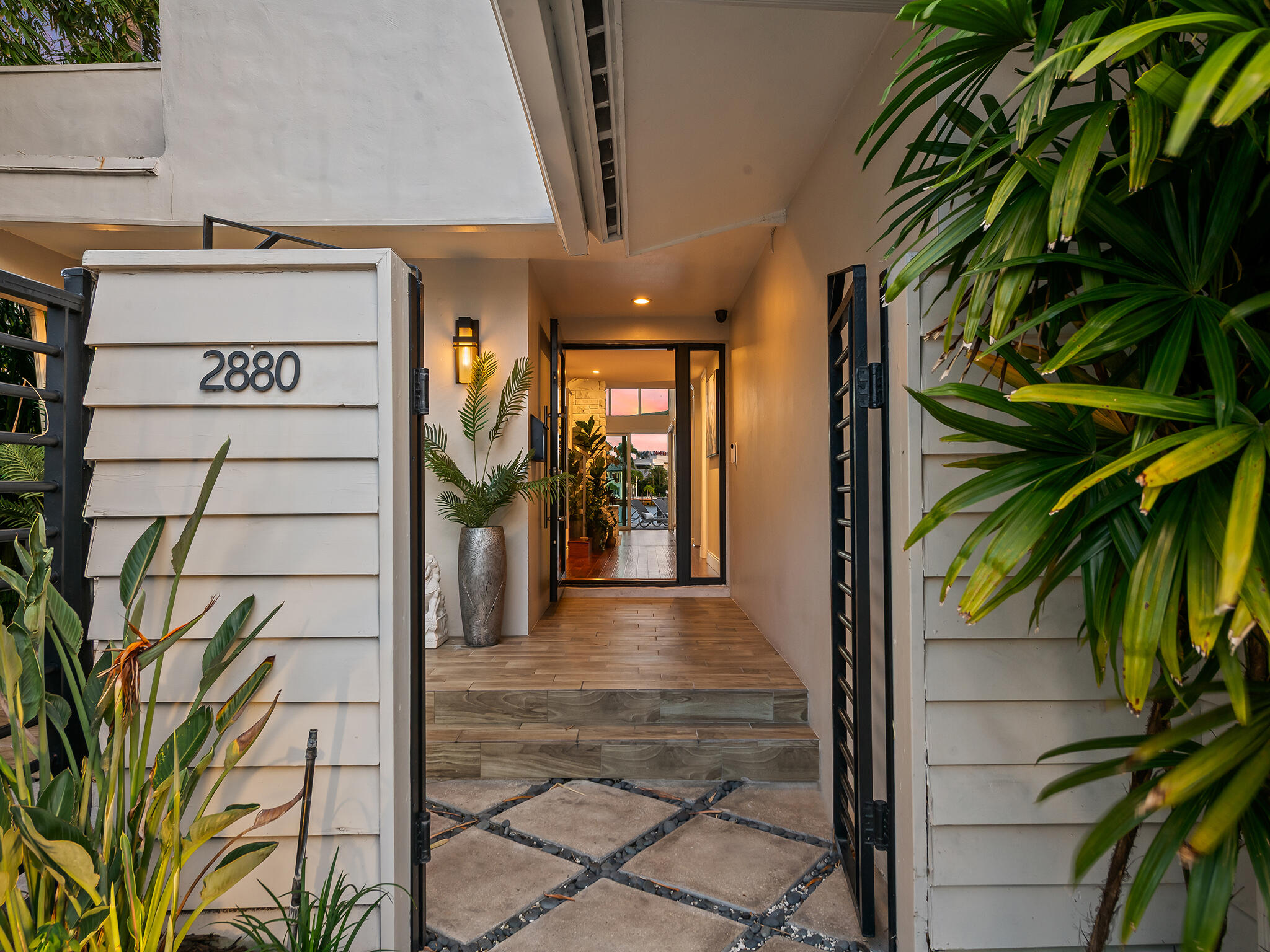 2880 NE 24TH, Fort Lauderdale FL 33305