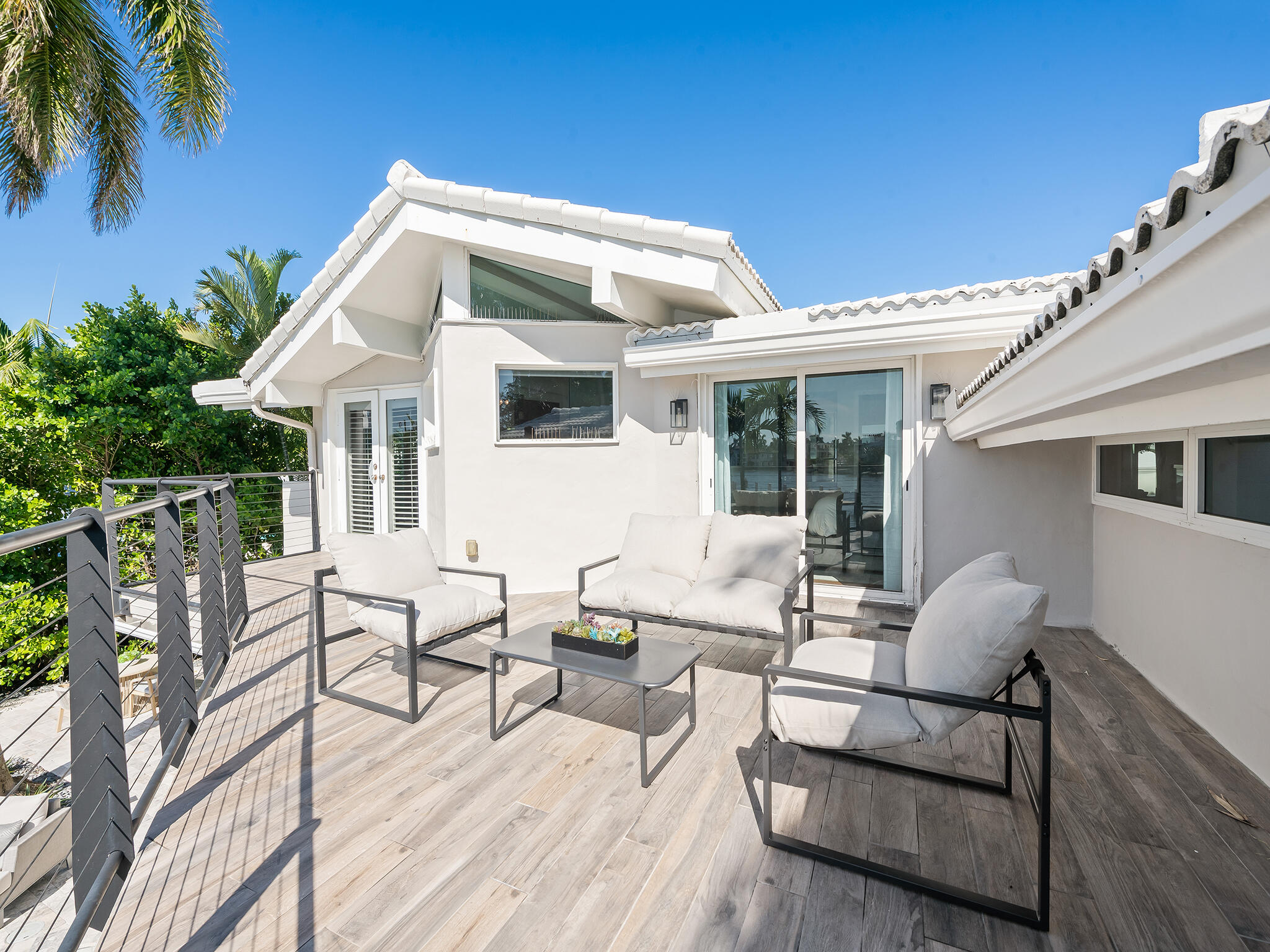 2880 NE 24TH, Fort Lauderdale FL 33305