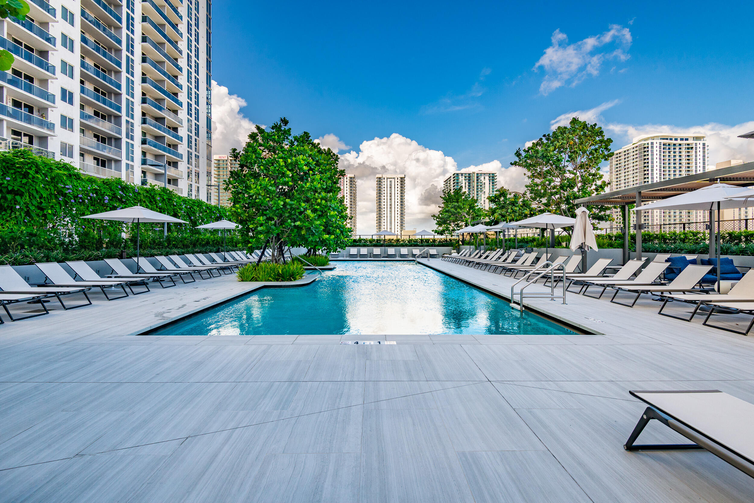1400 Biscayne #901, Miami FL 33132