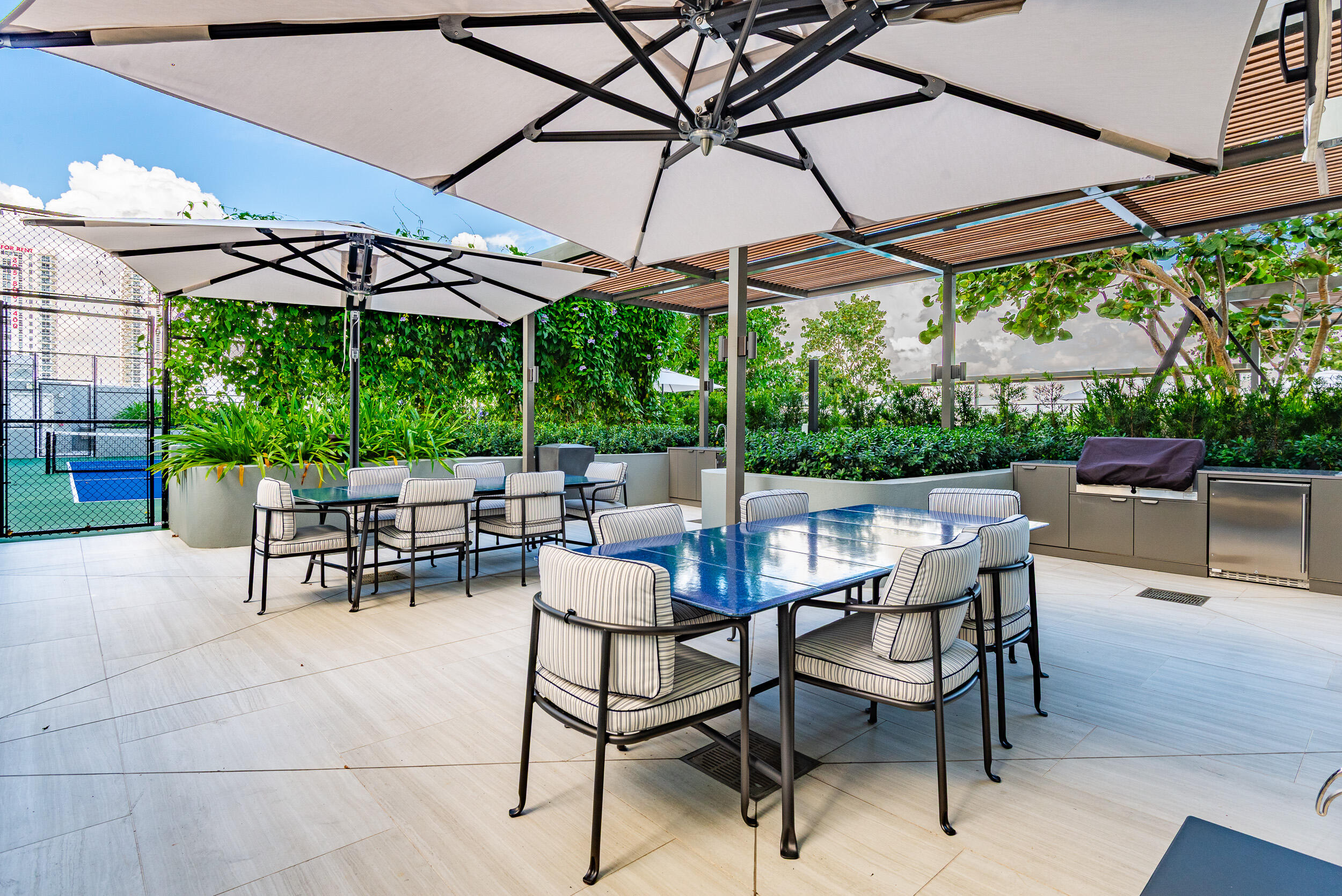 1400 Biscayne #901, Miami FL 33132