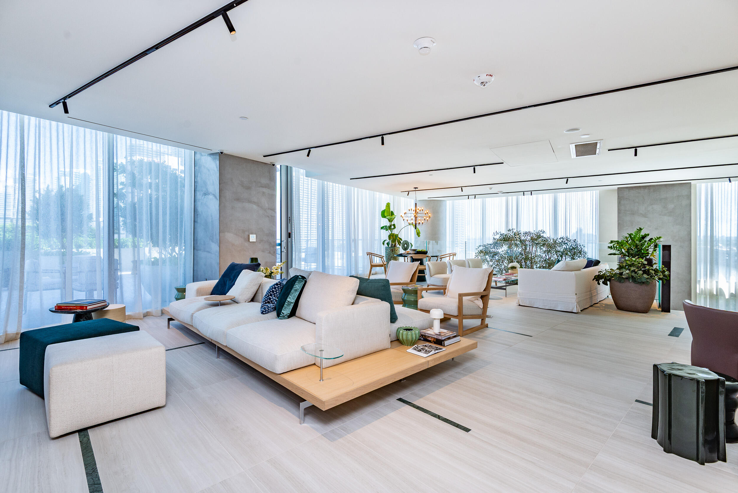 1400 Biscayne #901, Miami FL 33132
