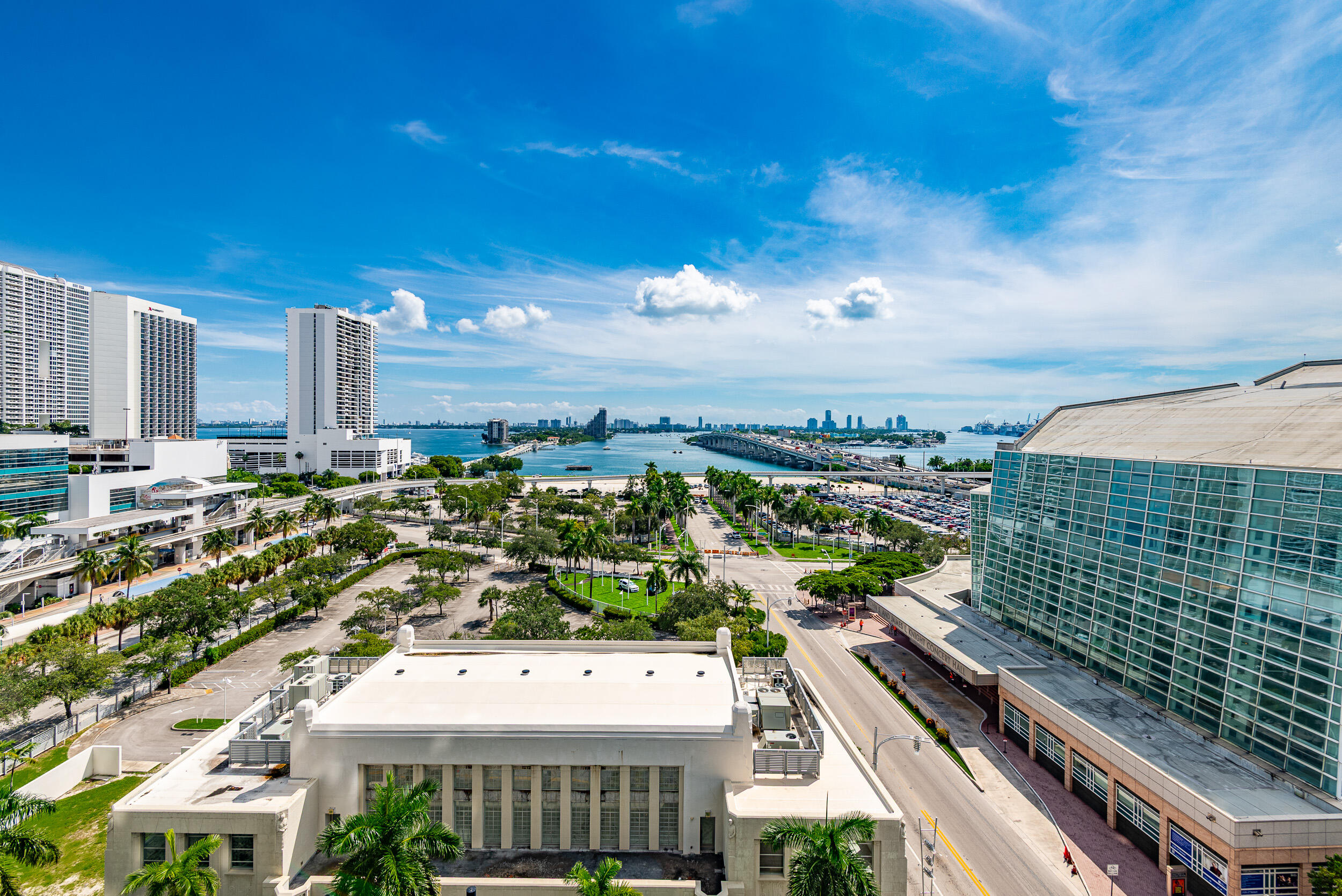 1400 Biscayne #901, Miami FL 33132