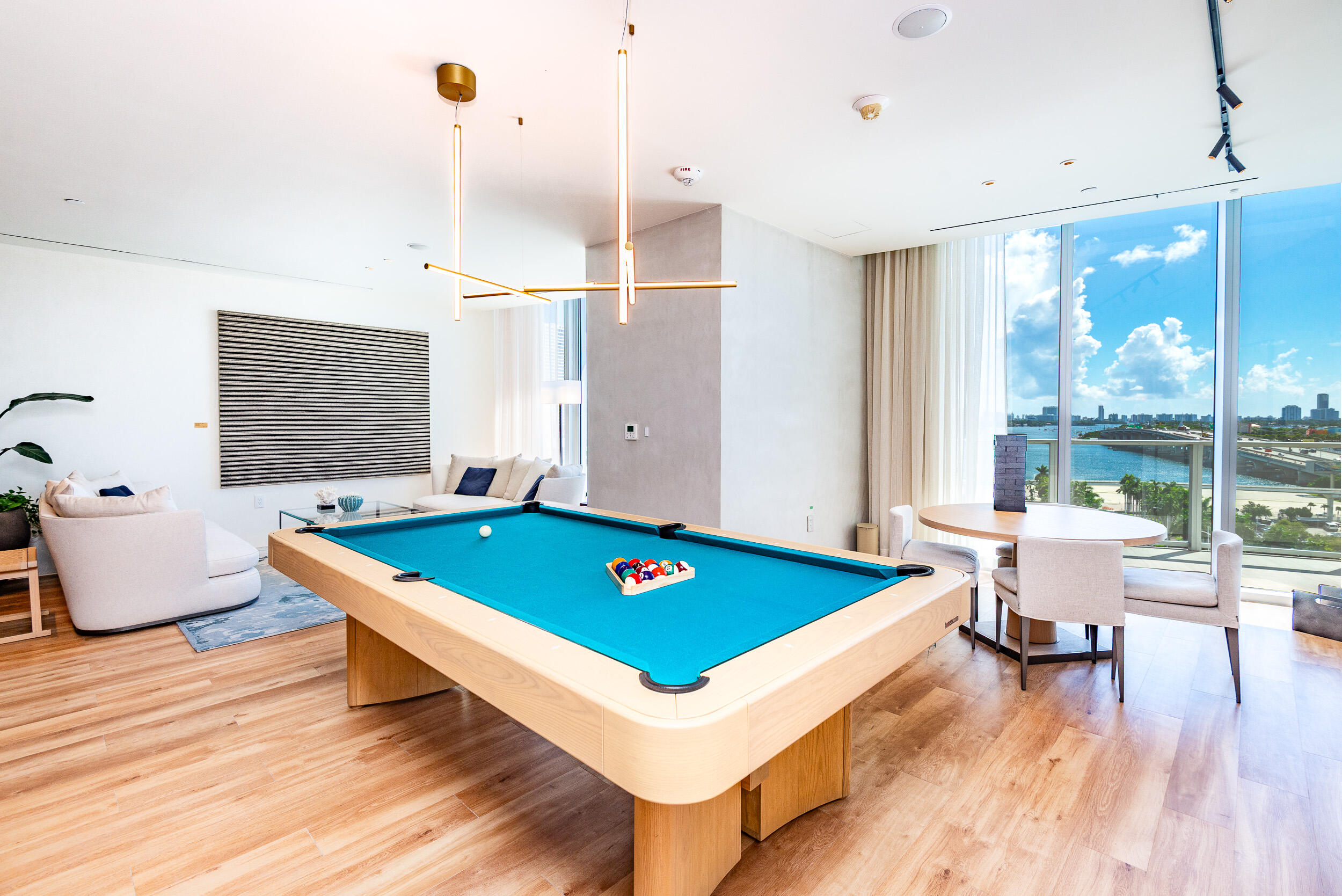 1400 Biscayne #901, Miami FL 33132