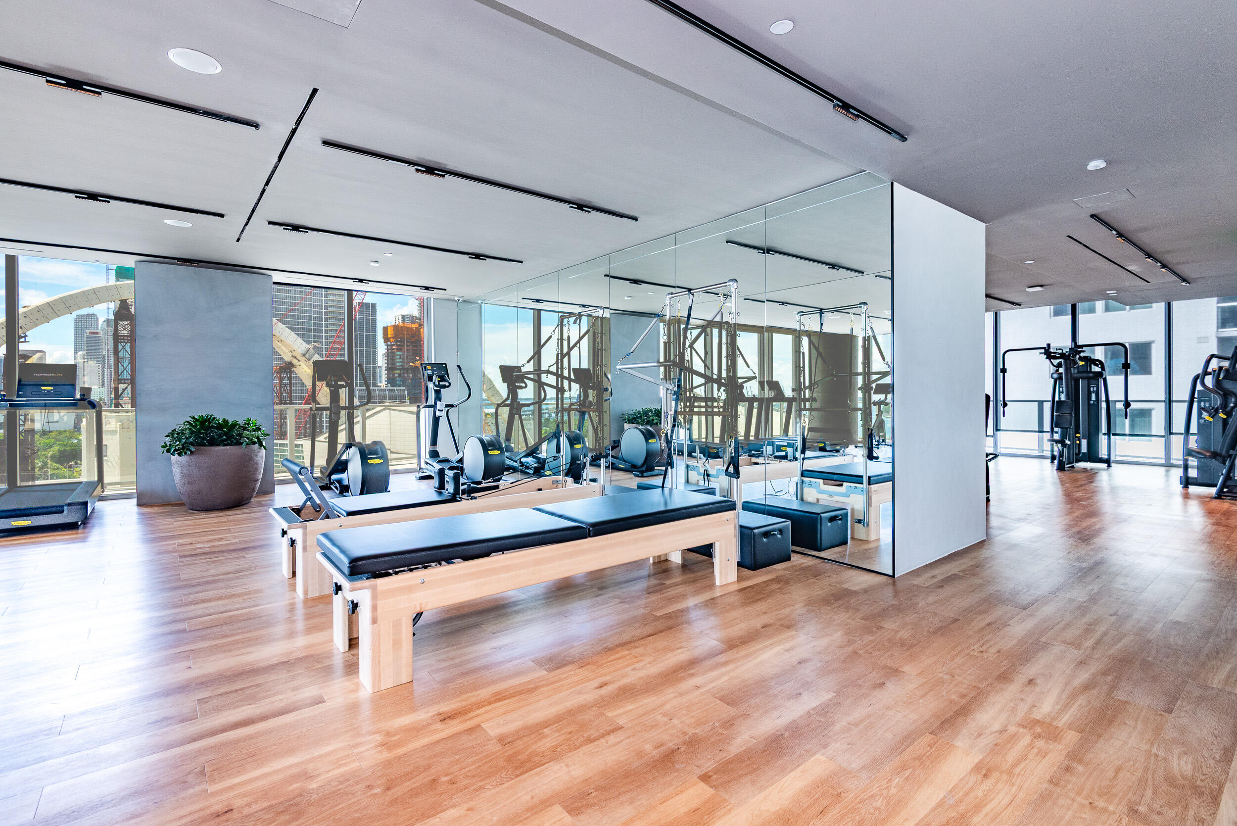 1400 Biscayne #901, Miami FL 33132
