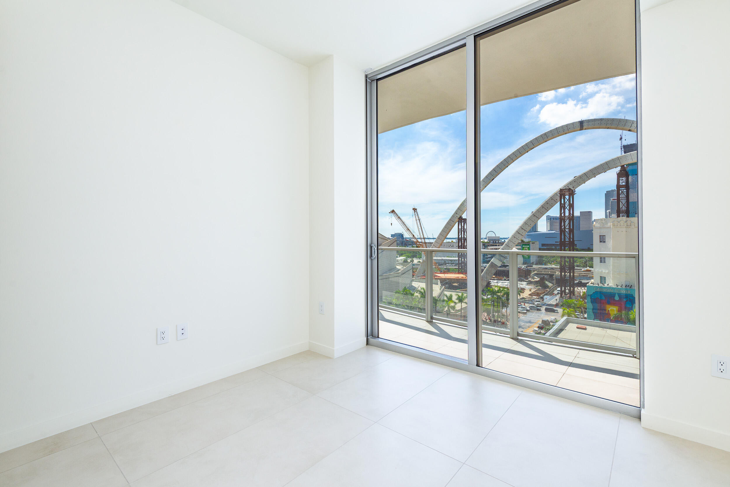 1400 Biscayne #901, Miami FL 33132
