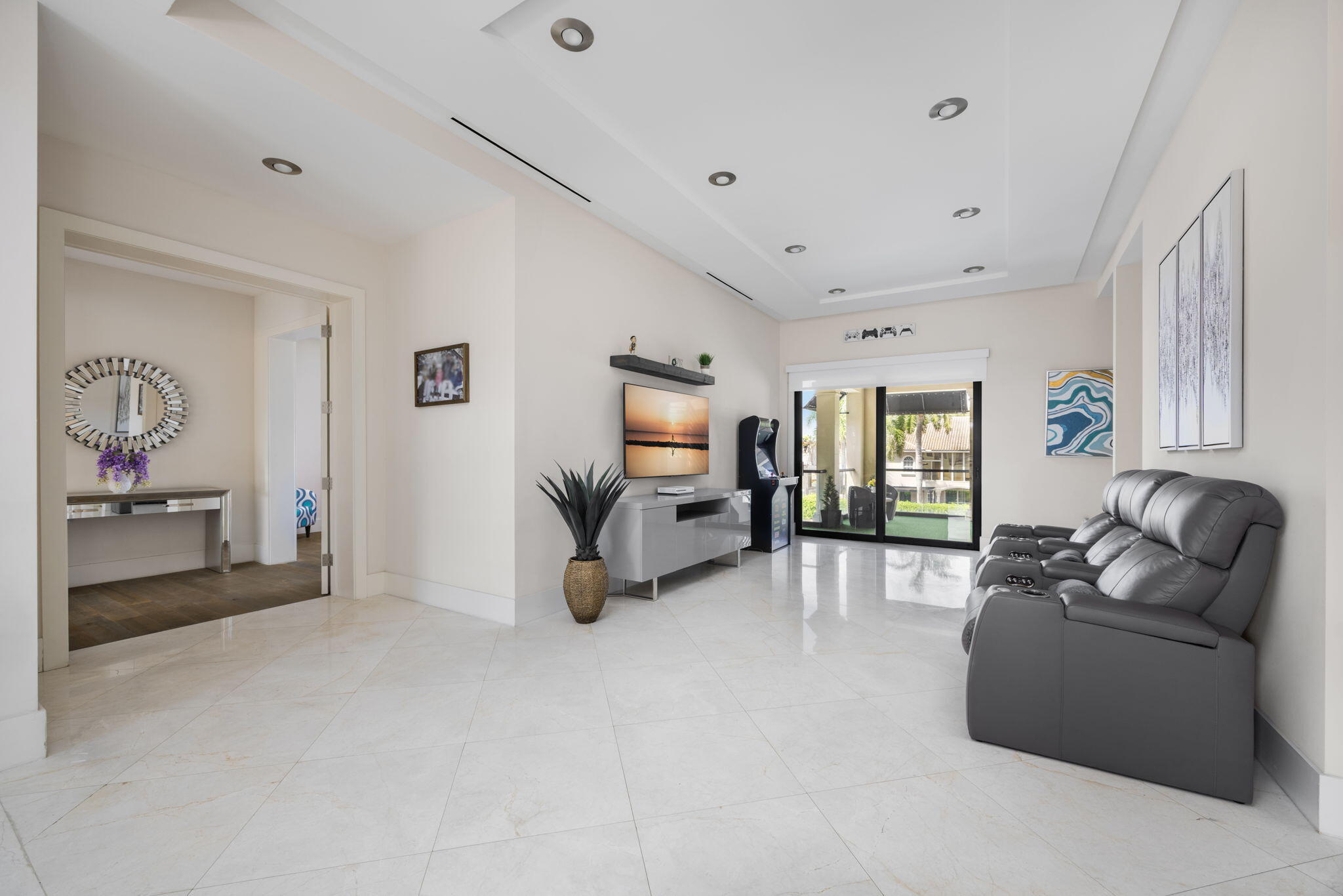301 SAN MARCO, Fort Lauderdale FL 33301