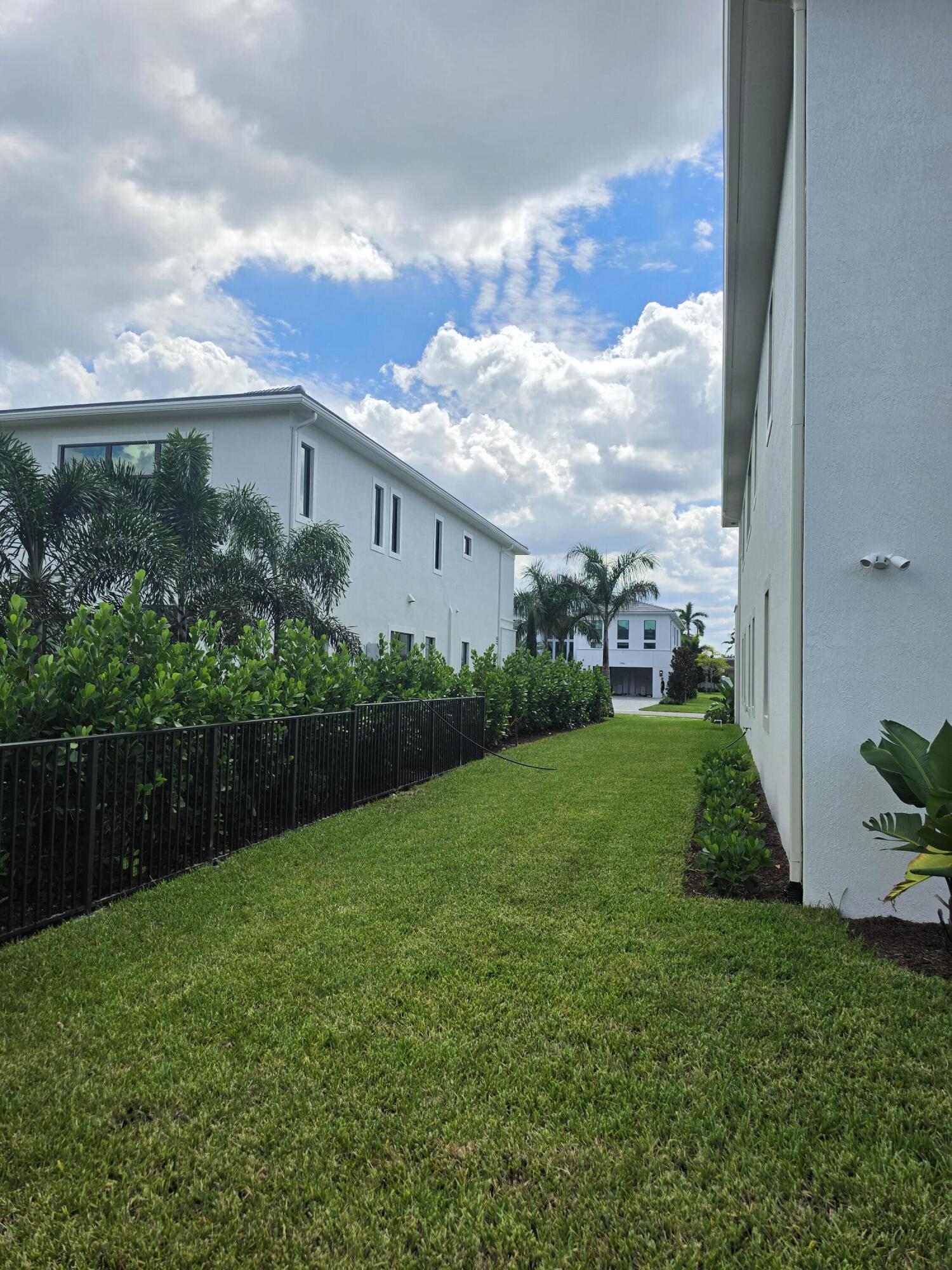 9911 MERAVITA, Boca Raton FL 33496