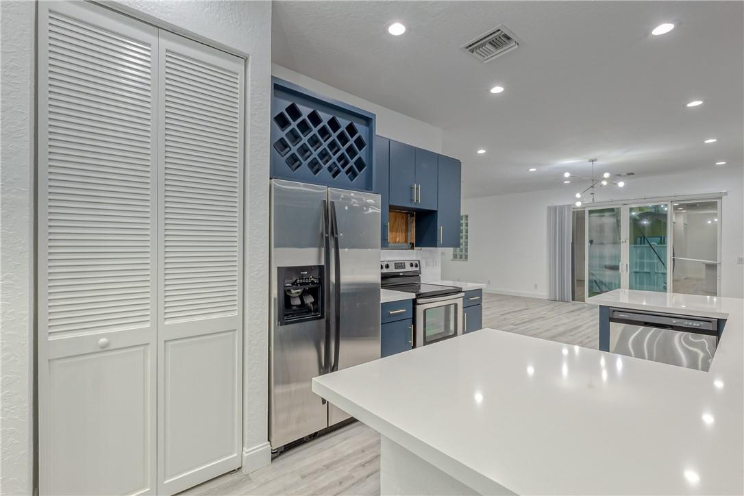 500 SW 4th, Fort Lauderdale FL 33315