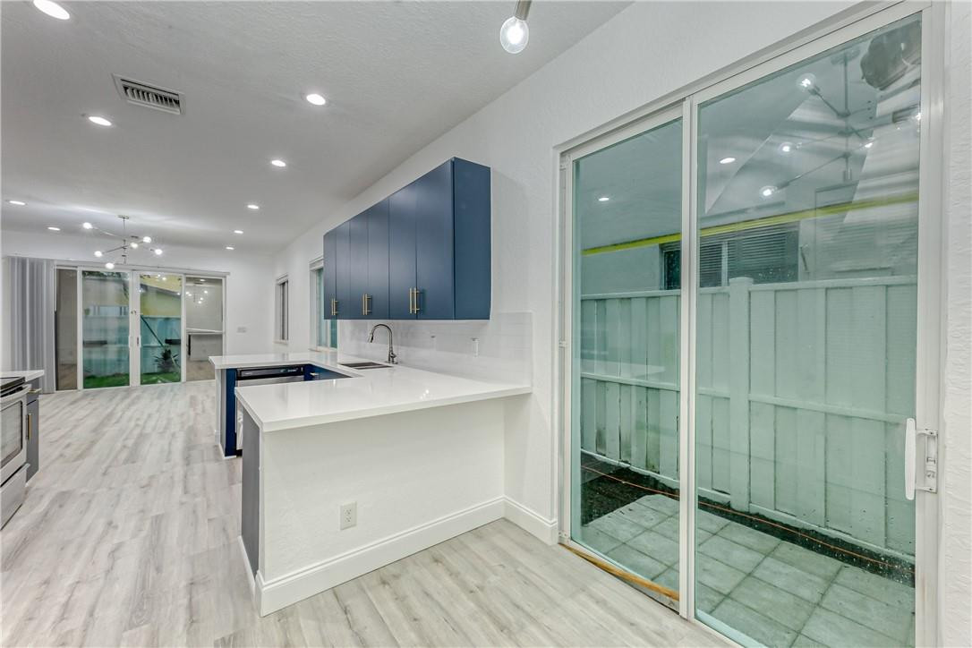 500 SW 4th, Fort Lauderdale FL 33315