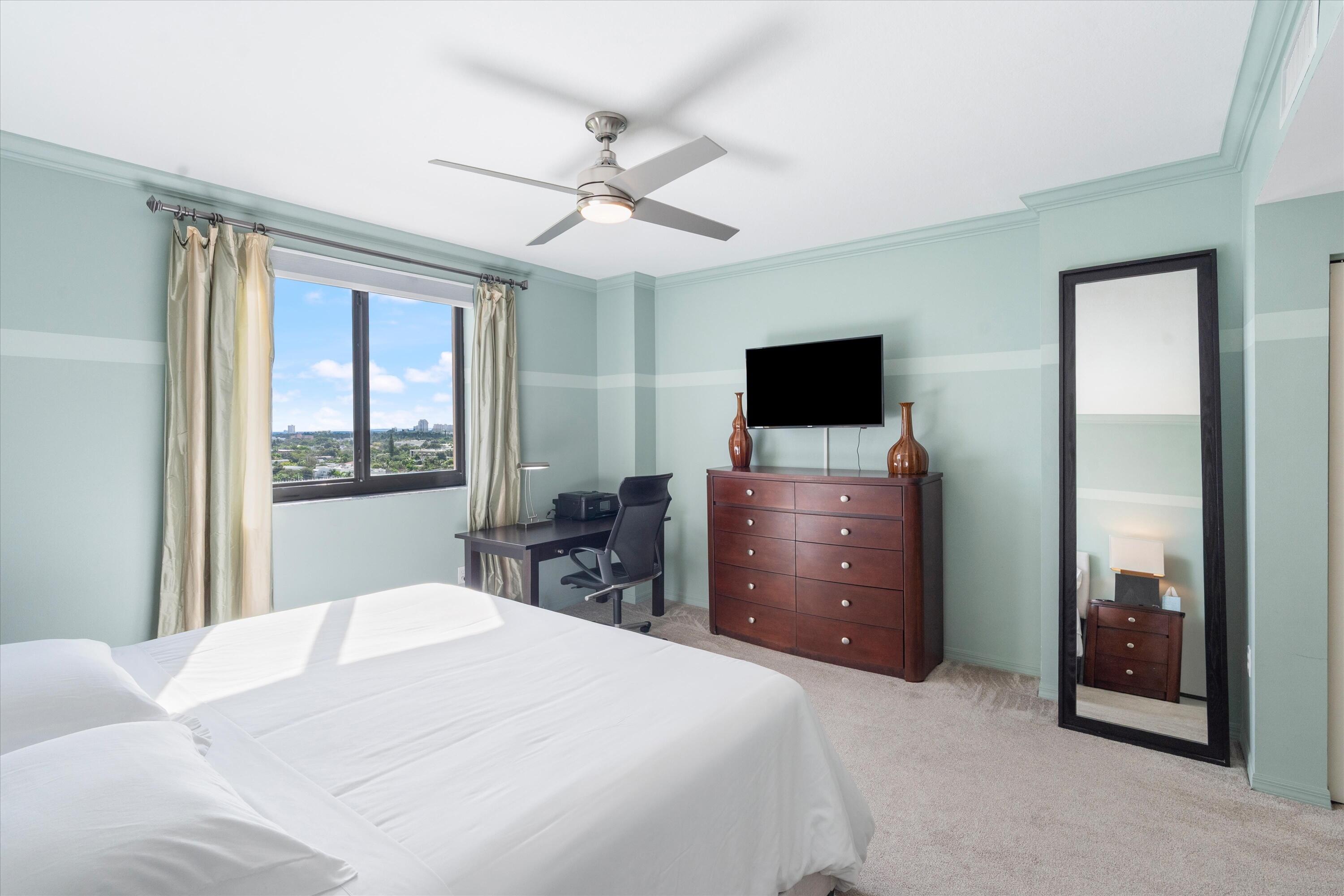 110 N FEDERAL #1214, Fort Lauderdale FL 33301