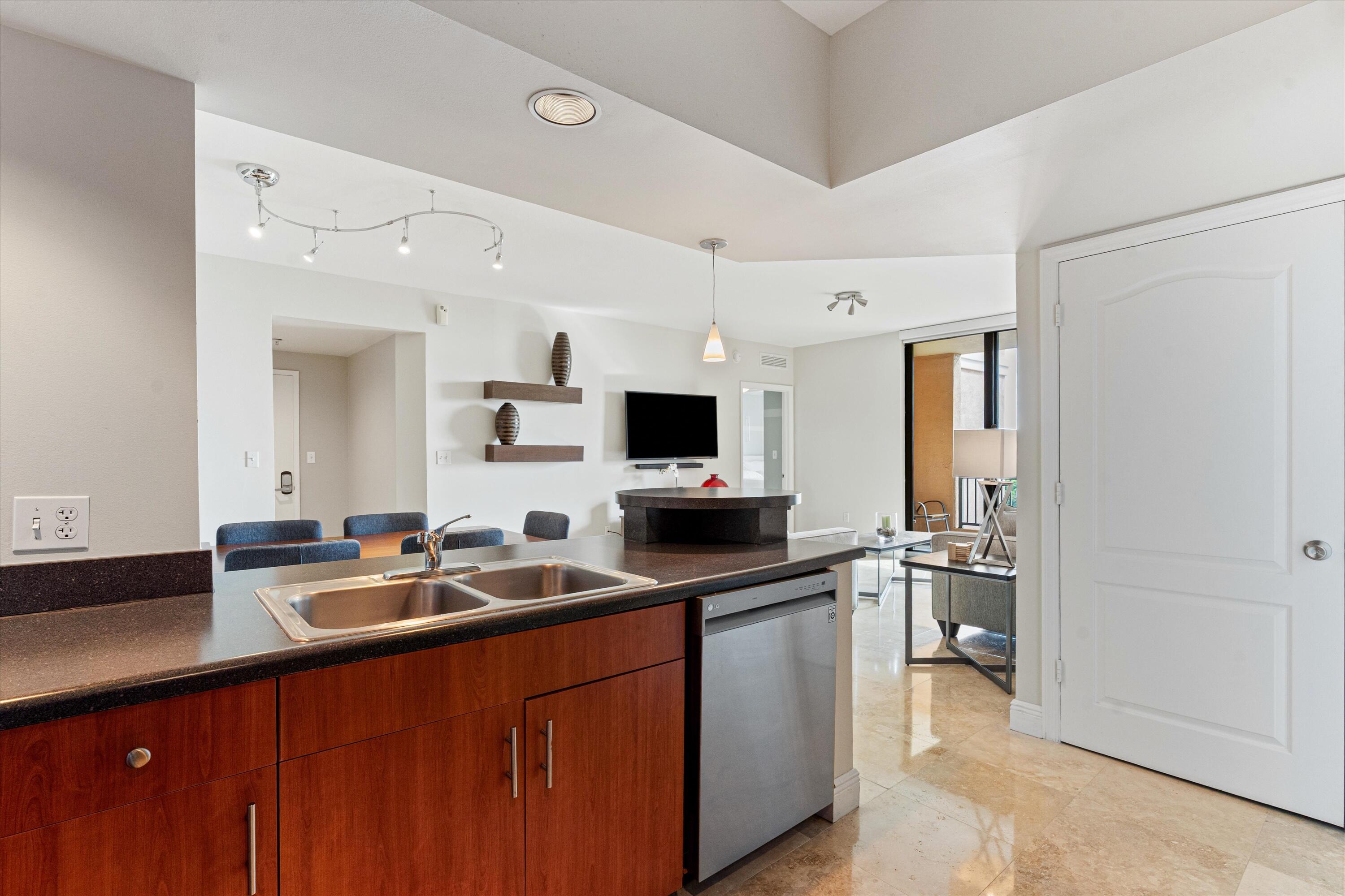 110 N FEDERAL #1214, Fort Lauderdale FL 33301
