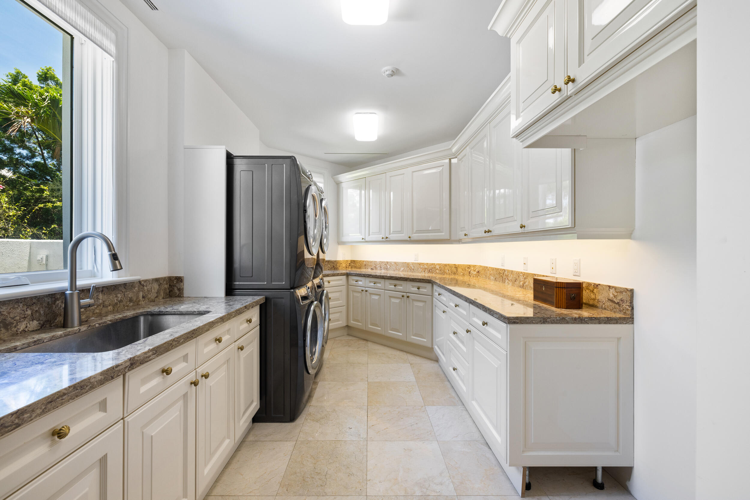 17965 SE VILLAGE, Tequesta FL 33469