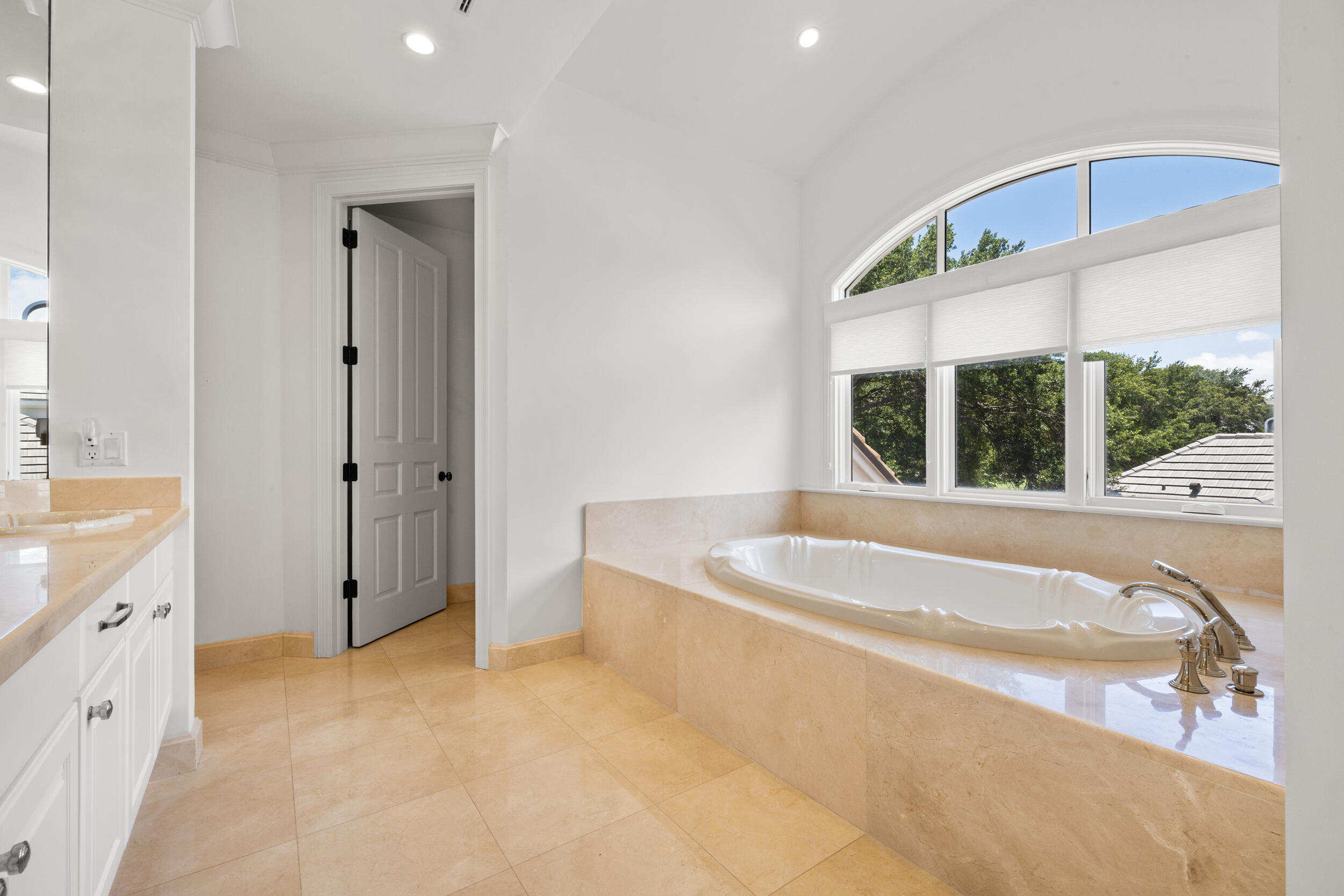 17965 SE VILLAGE, Tequesta FL 33469