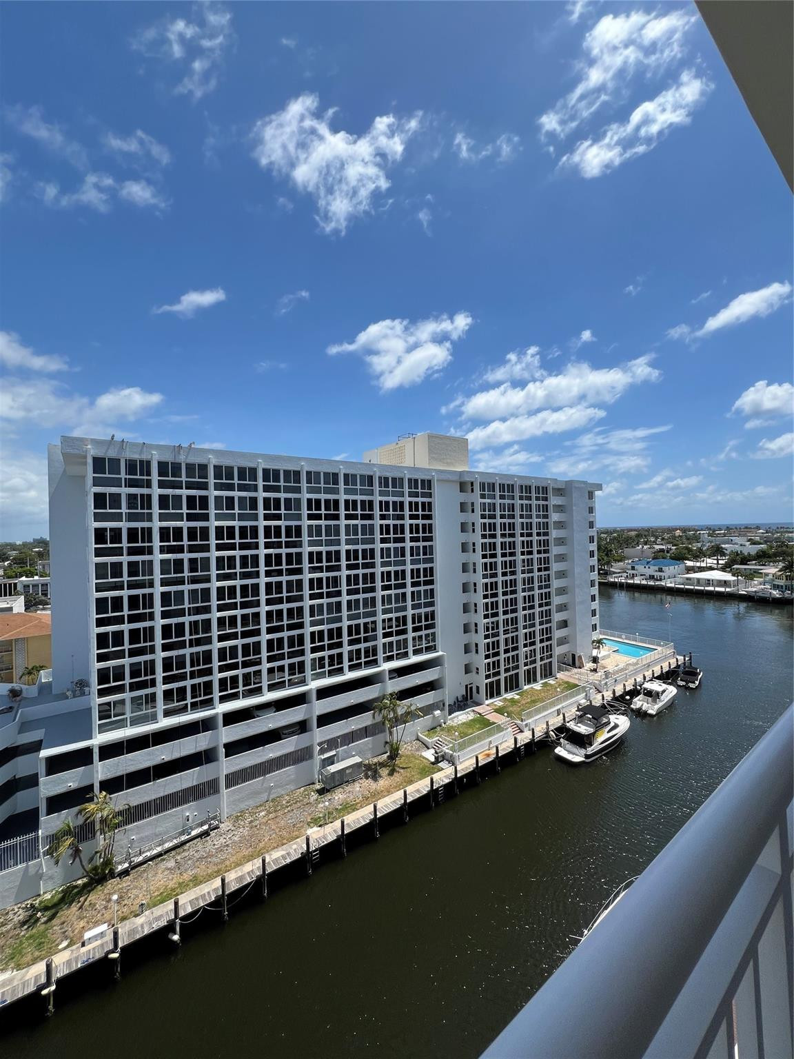 3100 NE 48th #805, Fort Lauderdale FL 33308