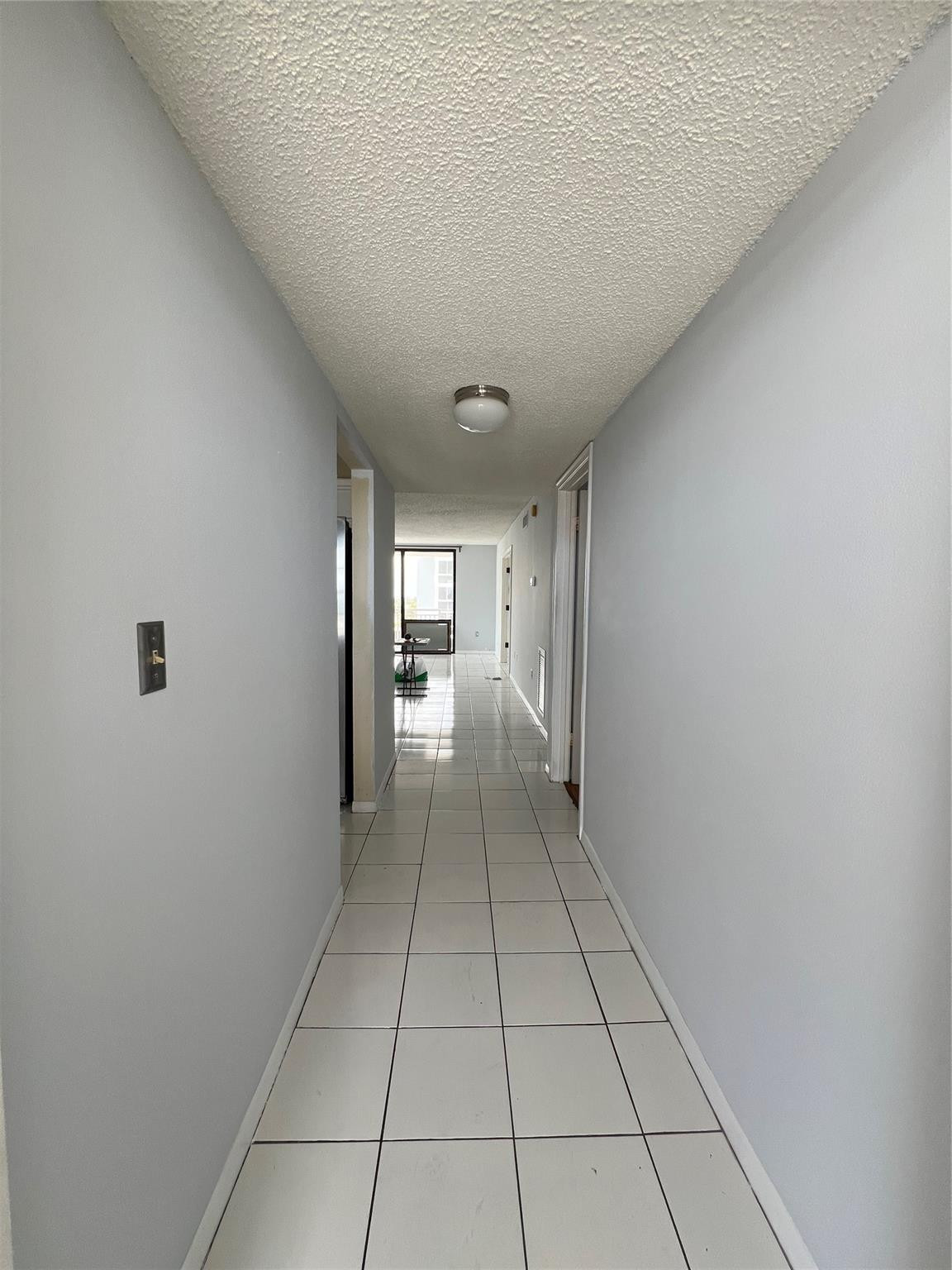 3100 NE 48th #805, Fort Lauderdale FL 33308