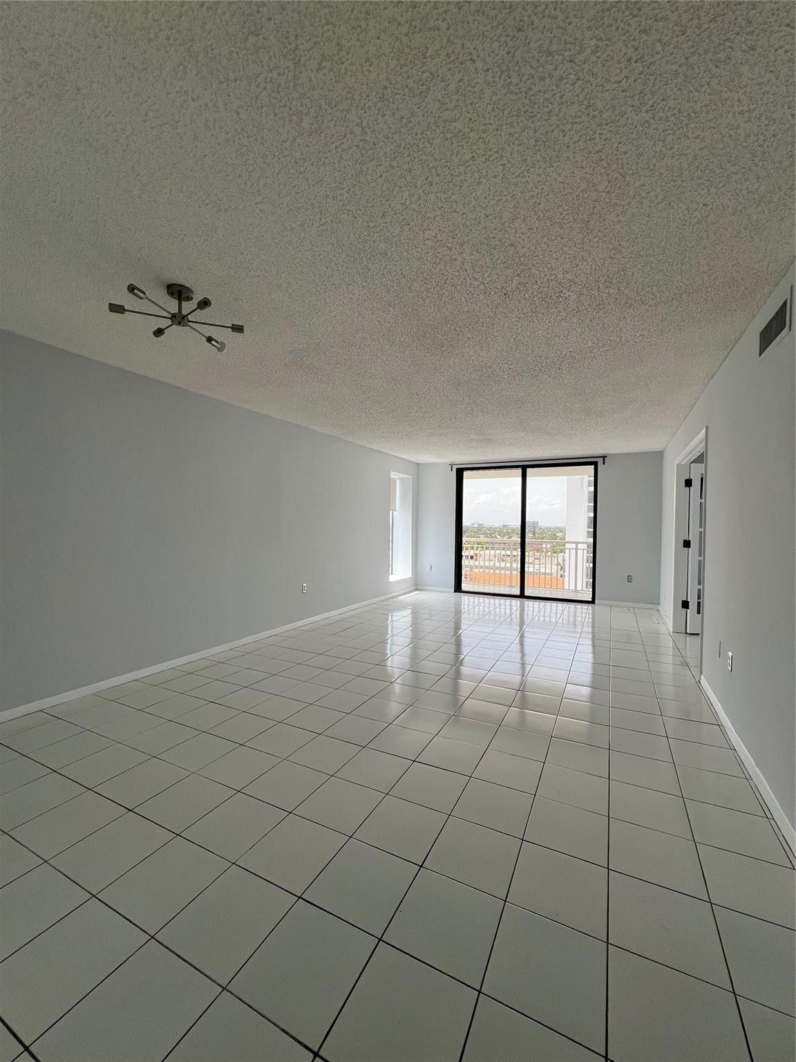 3100 NE 48th #805, Fort Lauderdale FL 33308