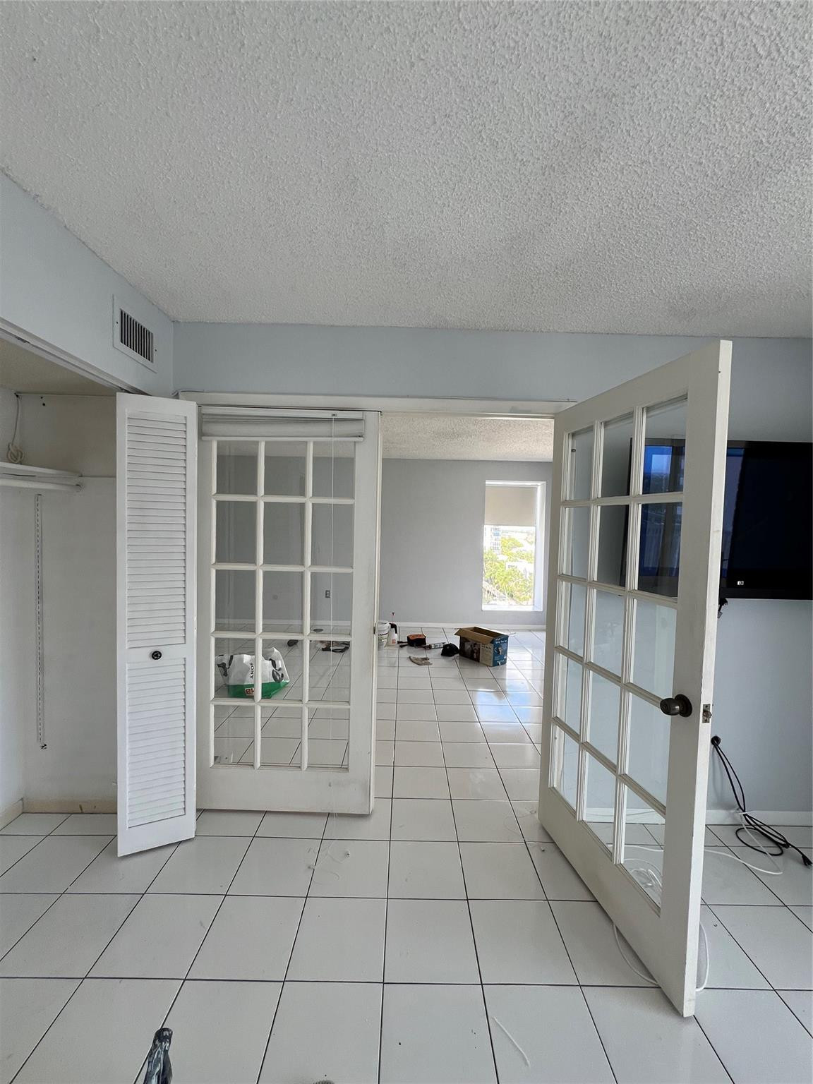 3100 NE 48th #805, Fort Lauderdale FL 33308