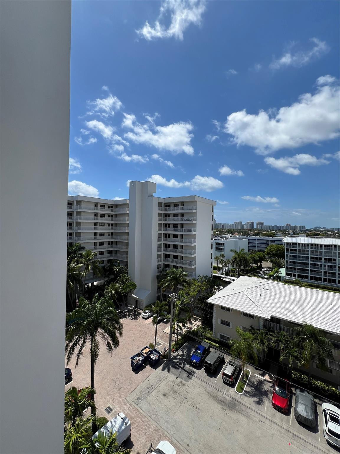 3100 NE 48th #805, Fort Lauderdale FL 33308