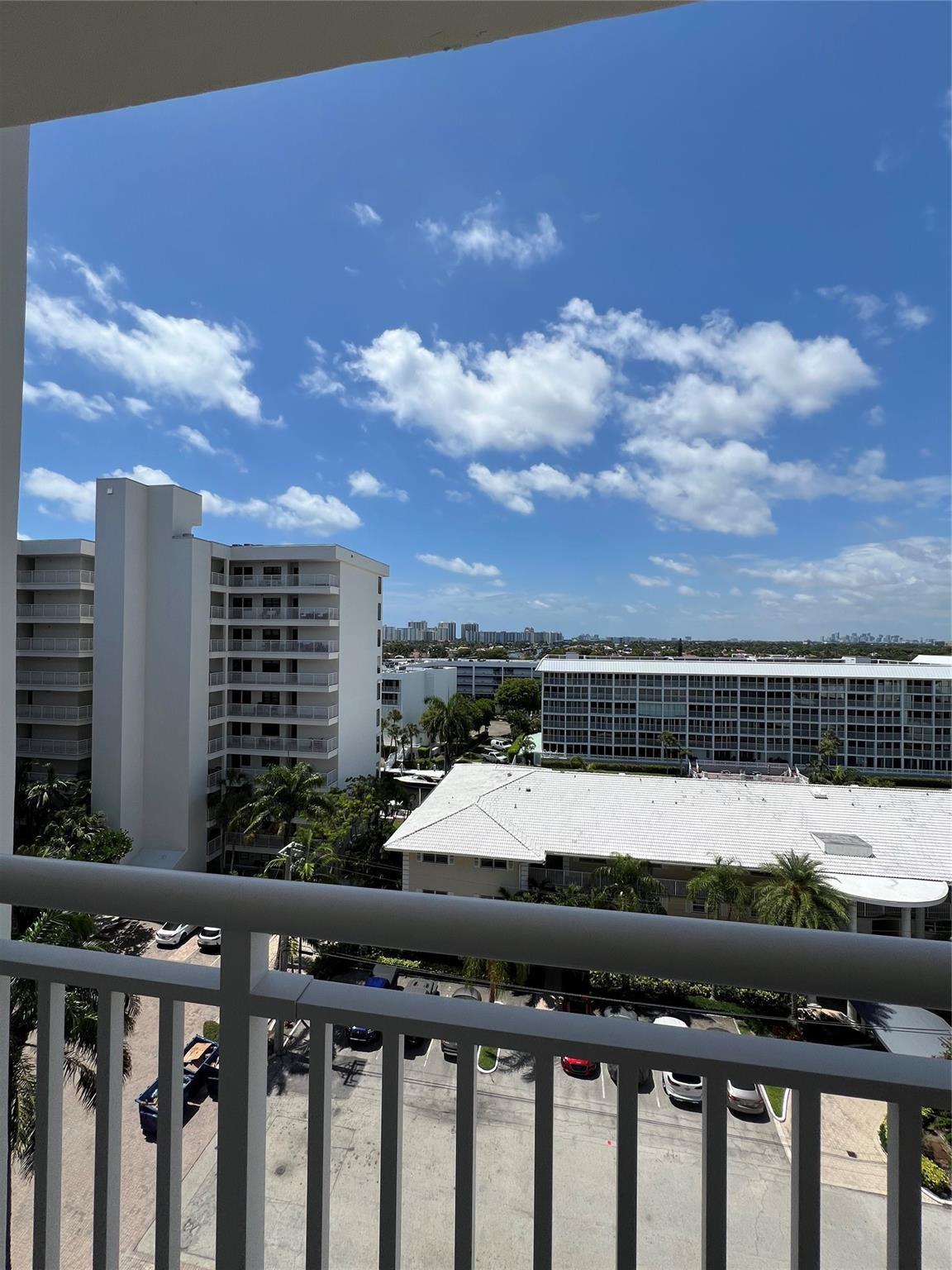 3100 NE 48th #805, Fort Lauderdale FL 33308