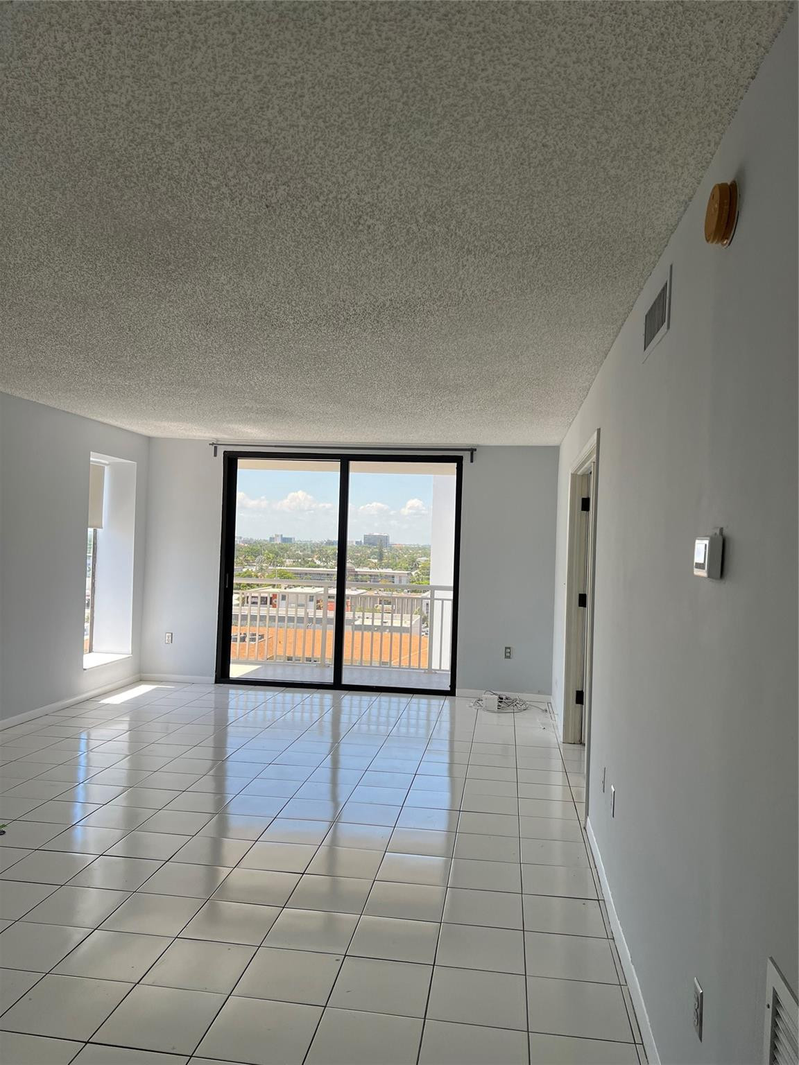 3100 NE 48th #805, Fort Lauderdale FL 33308