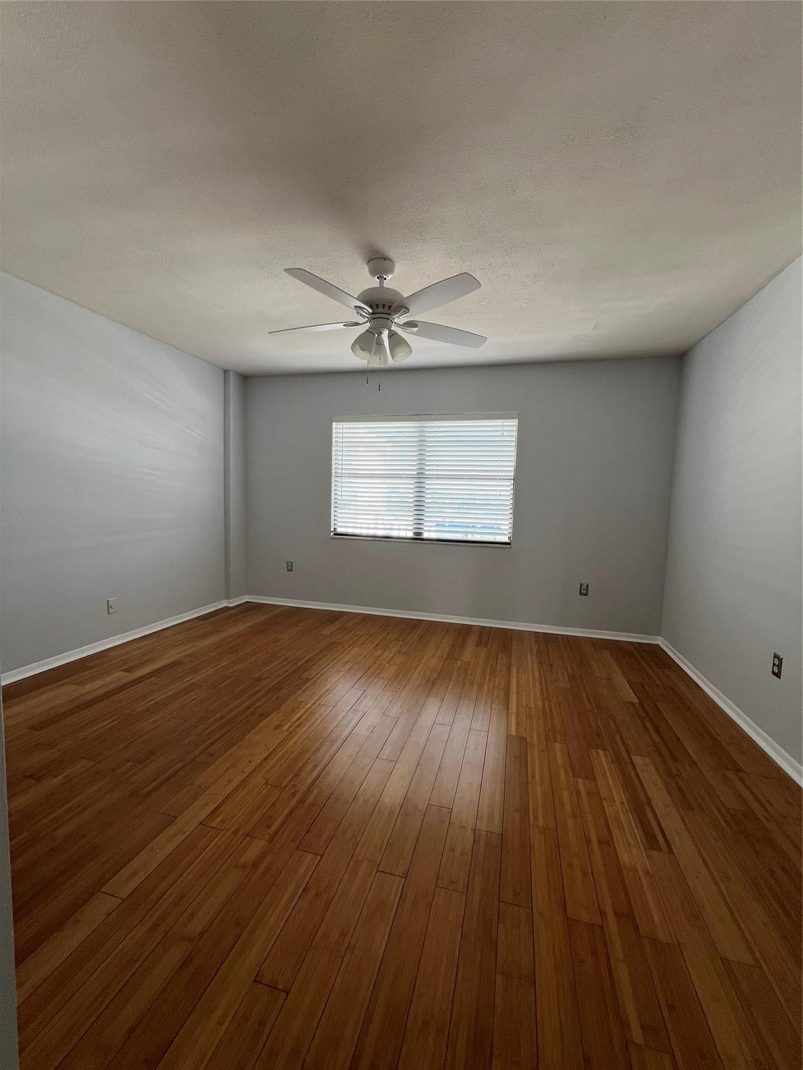 3100 NE 48th #805, Fort Lauderdale FL 33308