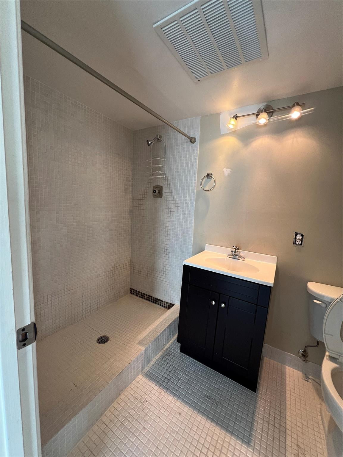 3100 NE 48th #805, Fort Lauderdale FL 33308
