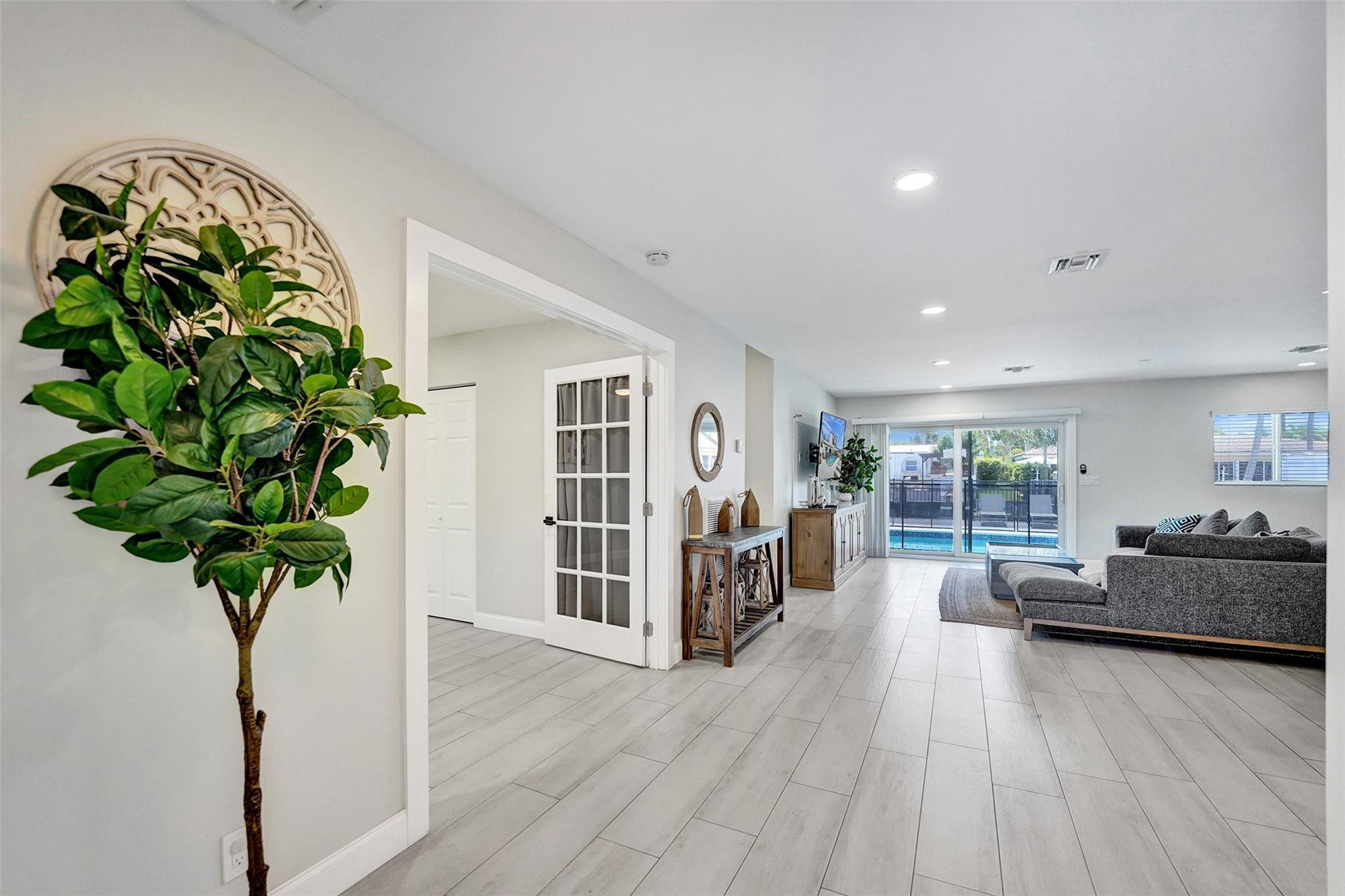 2256 SE 10TH, Pompano Beach FL 33062