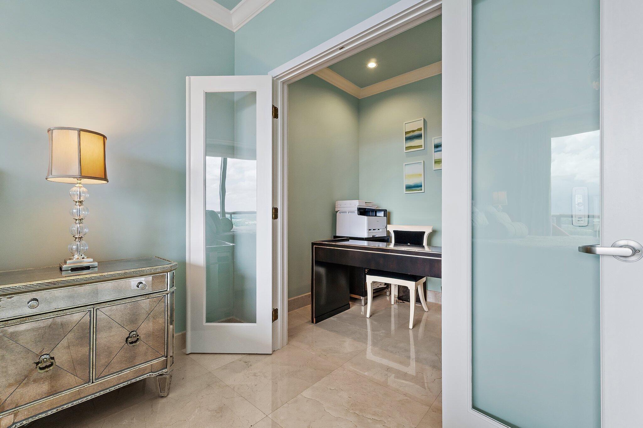 3620 Gardens #1602b, Palm Beach Gardens FL 33410