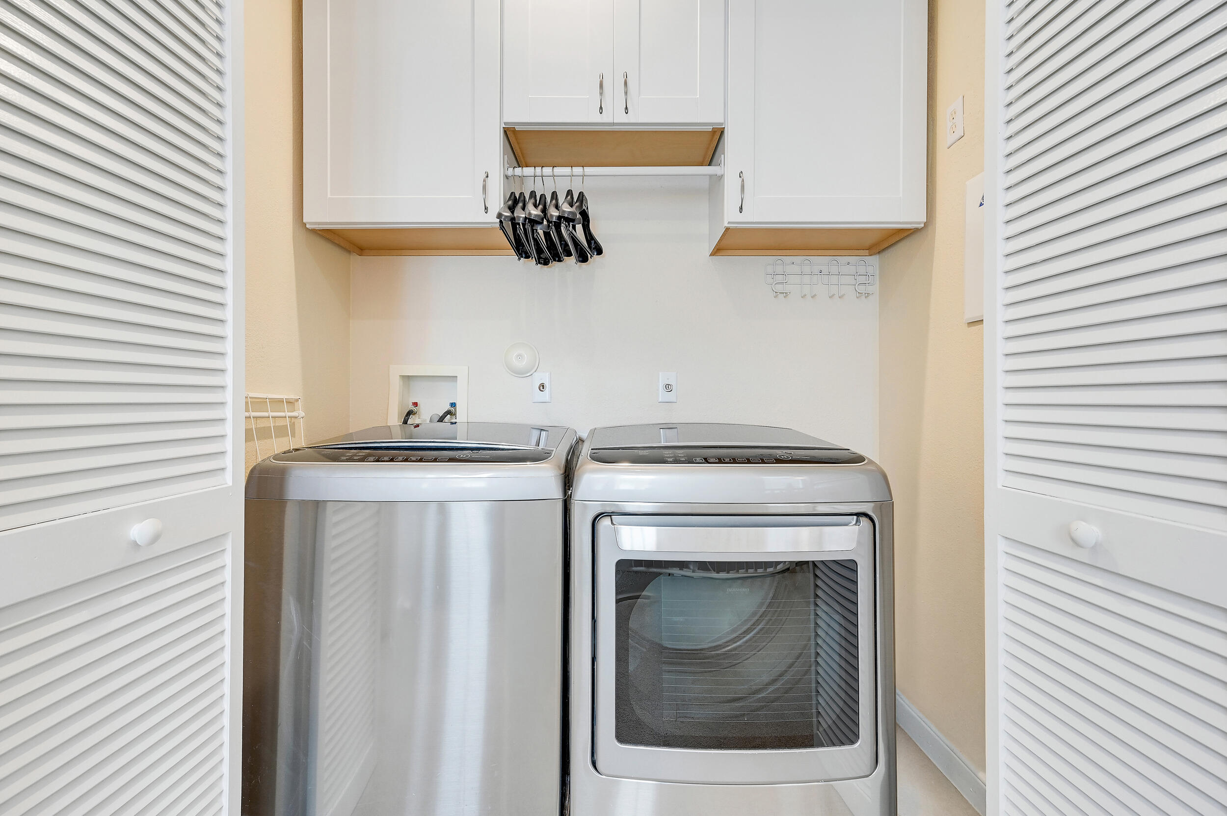 654 CASTLE, Palm Beach Gardens FL 33410