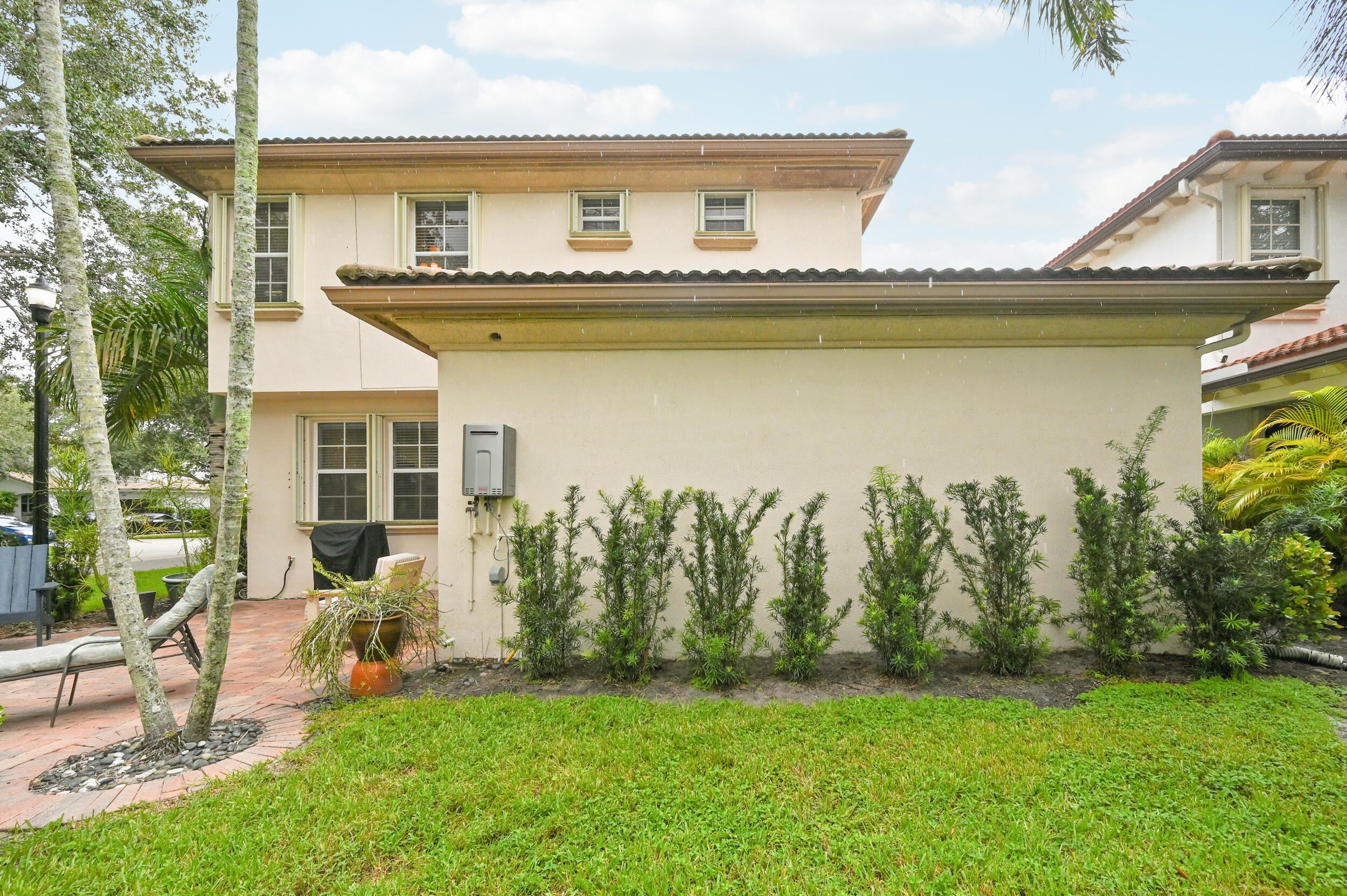 654 CASTLE, Palm Beach Gardens FL 33410