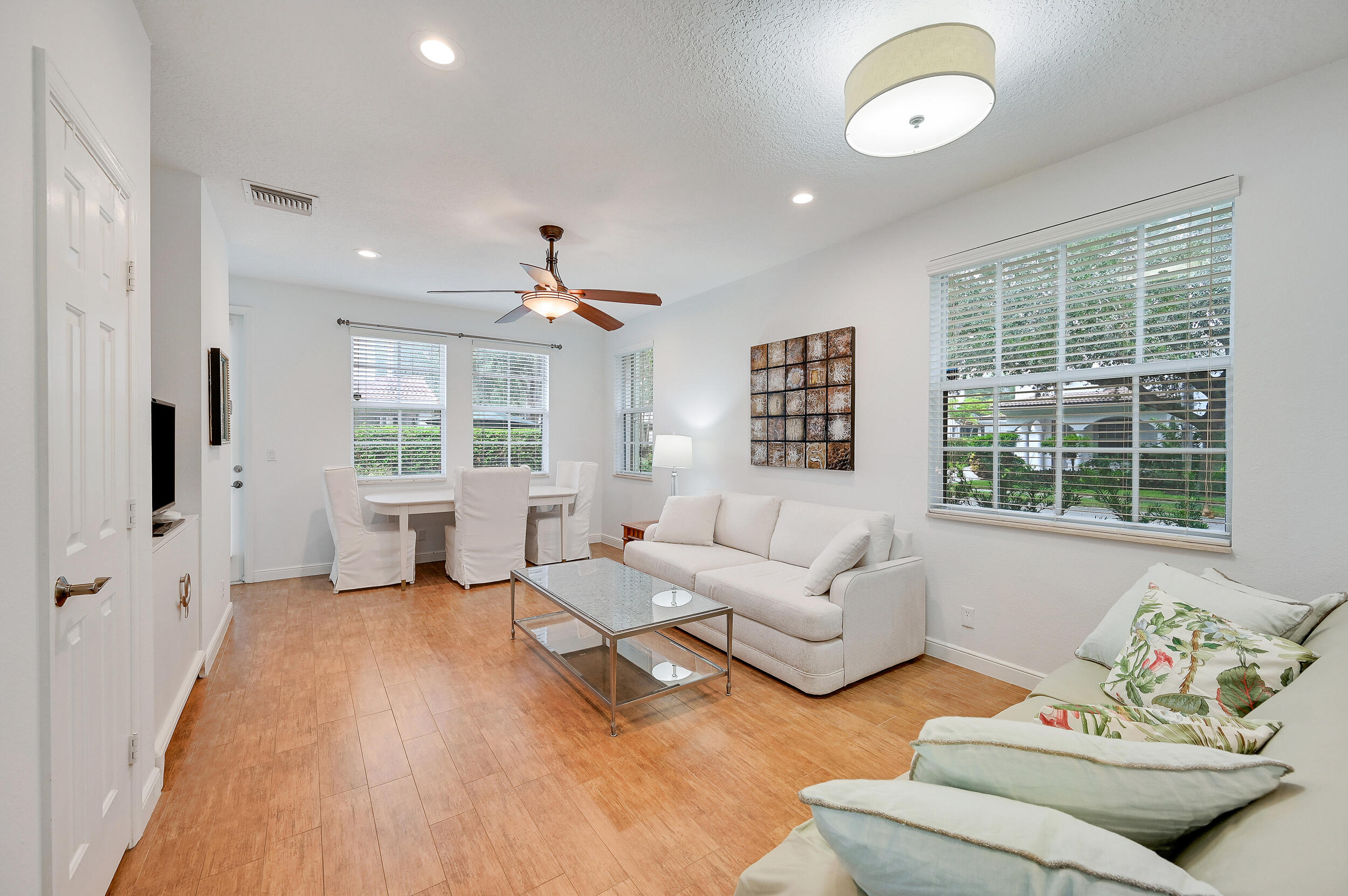 654 CASTLE, Palm Beach Gardens FL 33410