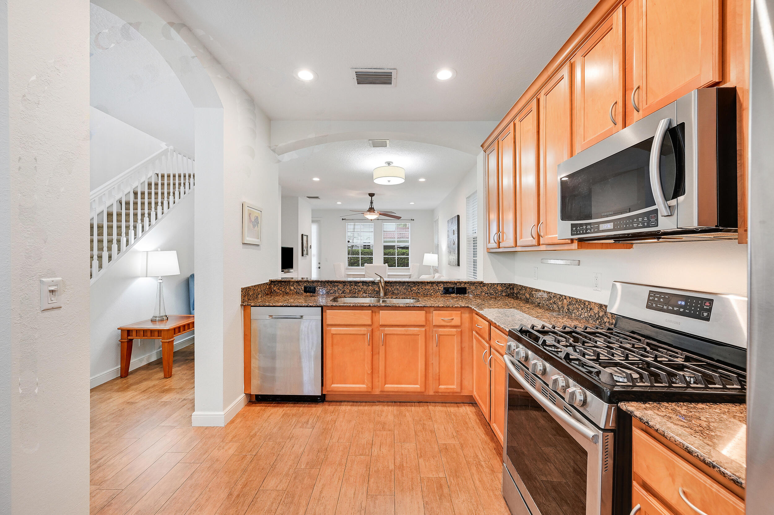 654 CASTLE, Palm Beach Gardens FL 33410