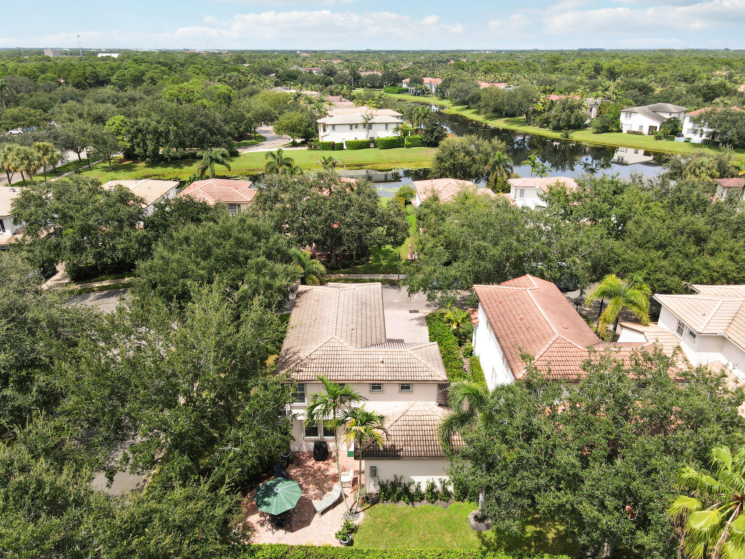 654 CASTLE, Palm Beach Gardens FL 33410