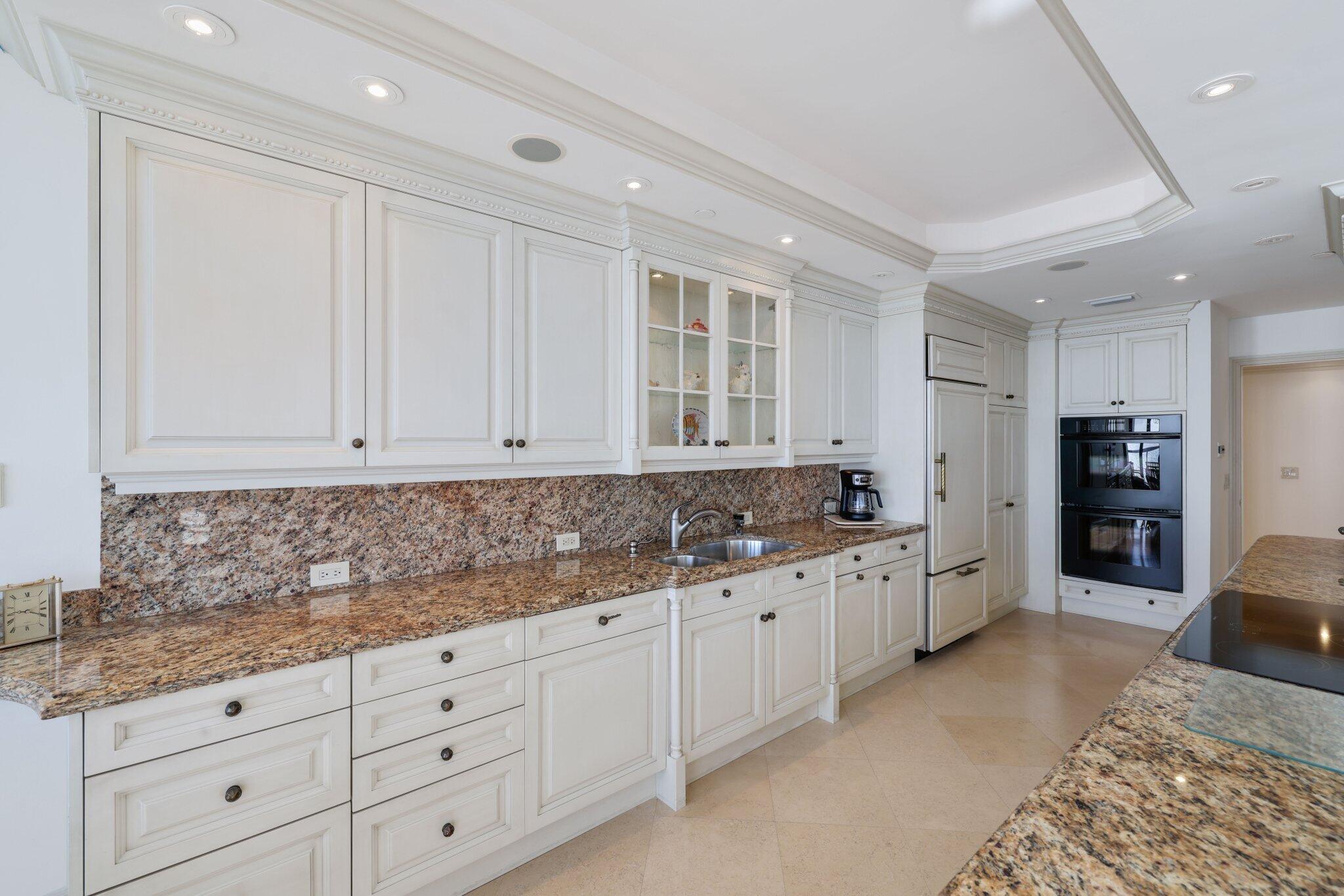 2727 S OCEAN #1502, Highland Beach FL 33487