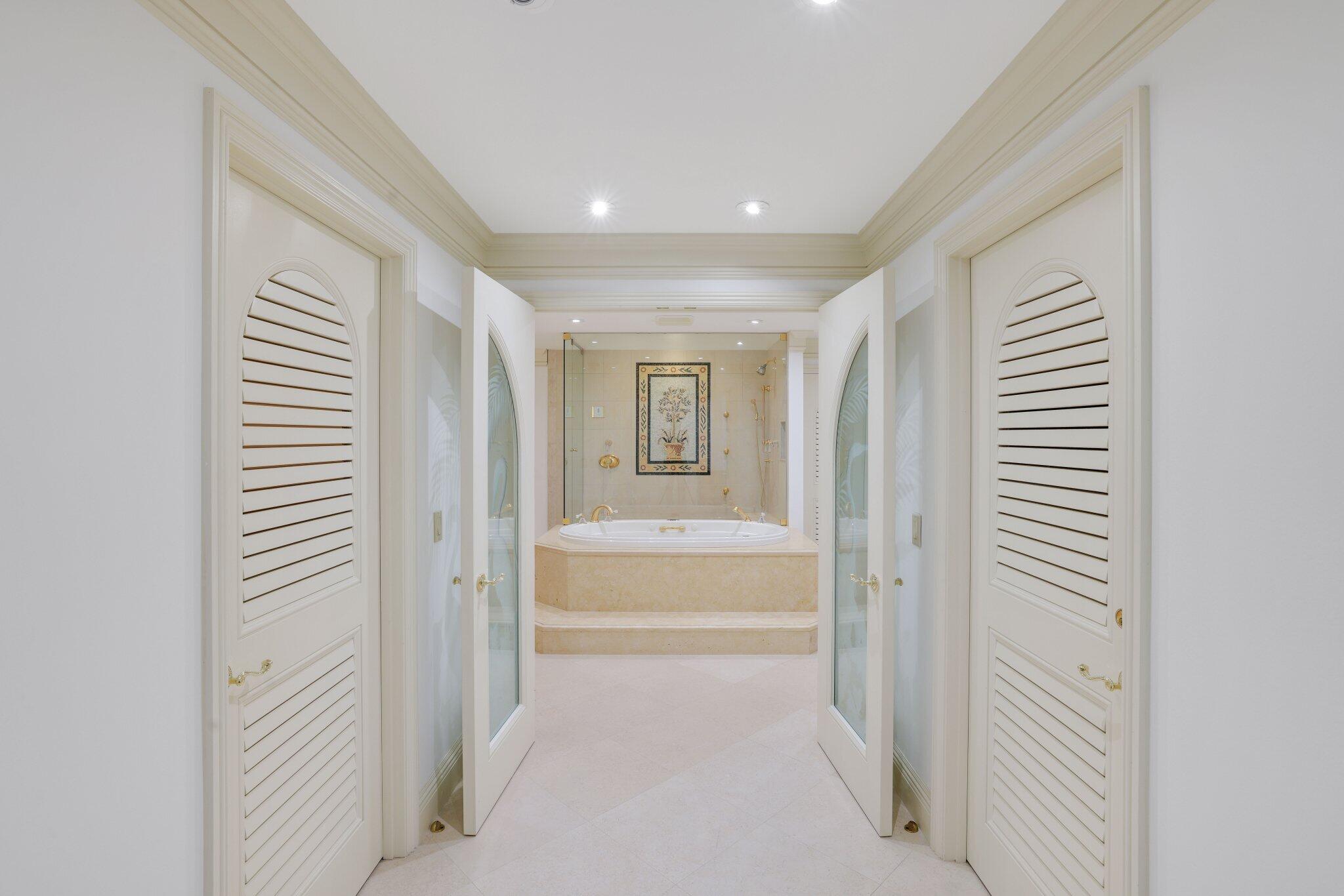 2727 S OCEAN #1502, Highland Beach FL 33487