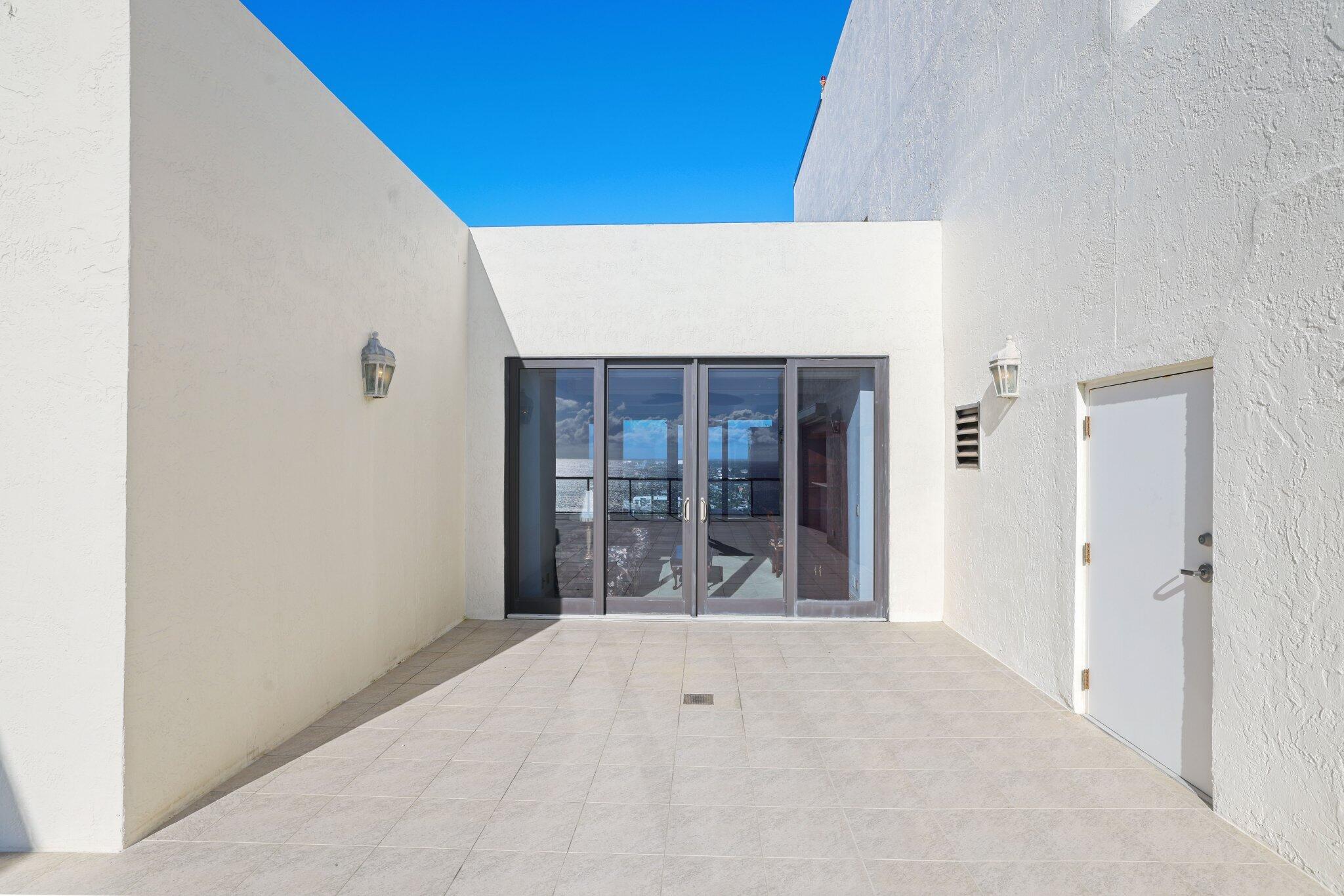 2727 S OCEAN #1502, Highland Beach FL 33487