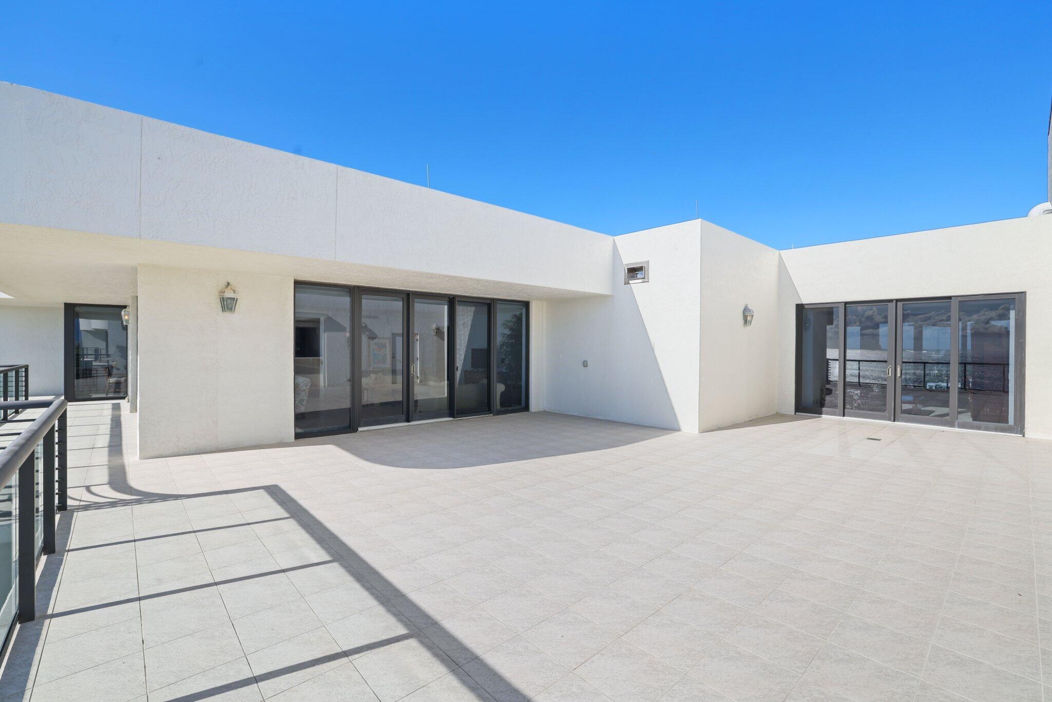 2727 S OCEAN #1502, Highland Beach FL 33487