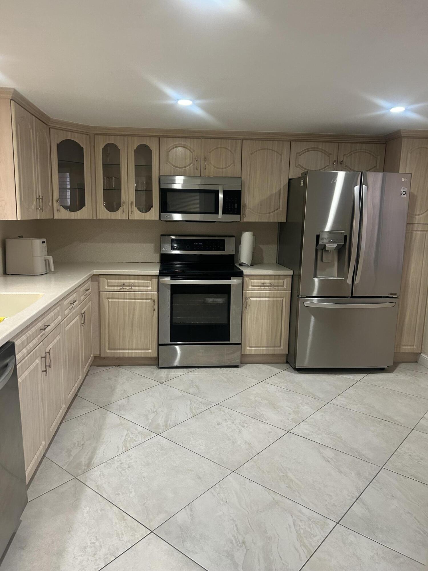 291 S HOLLYBROOK #308, Pembroke Pines FL 33025
