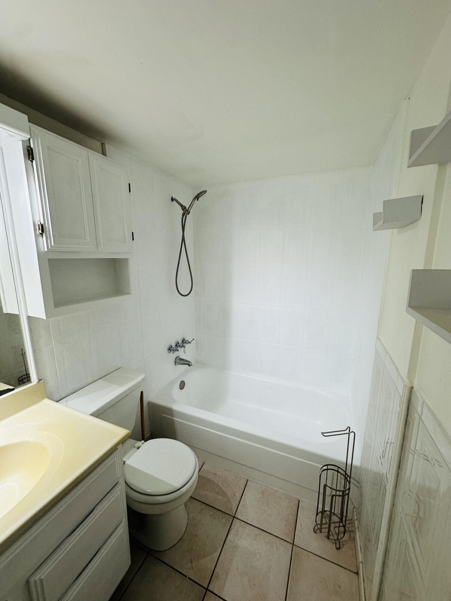 13155 Ixora #701, North Miami FL 33181