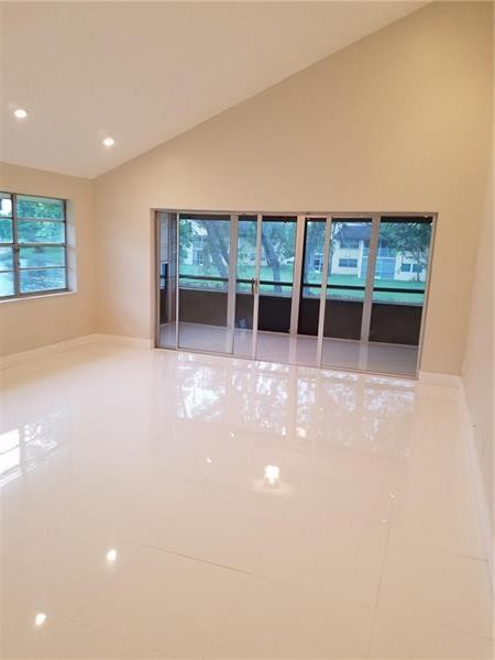 8761 Holly #201, Tamarac FL 33321
