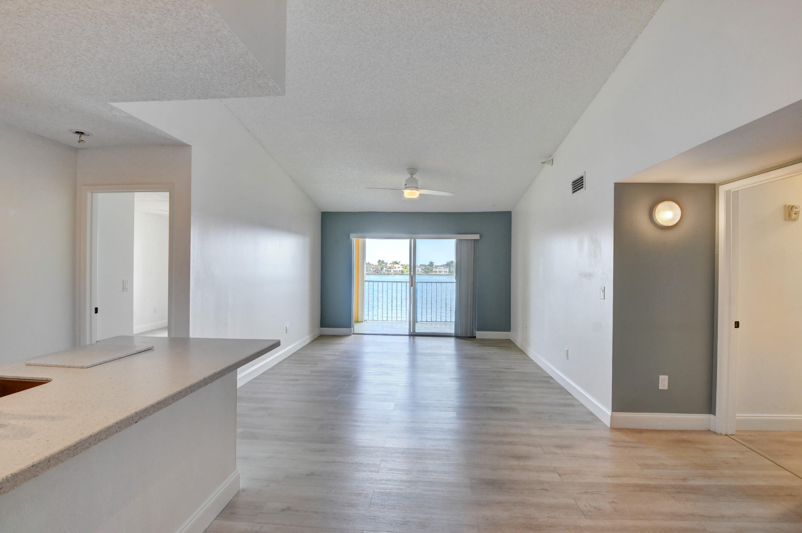 180 Yacht Club #308, Hypoluxo FL 33462