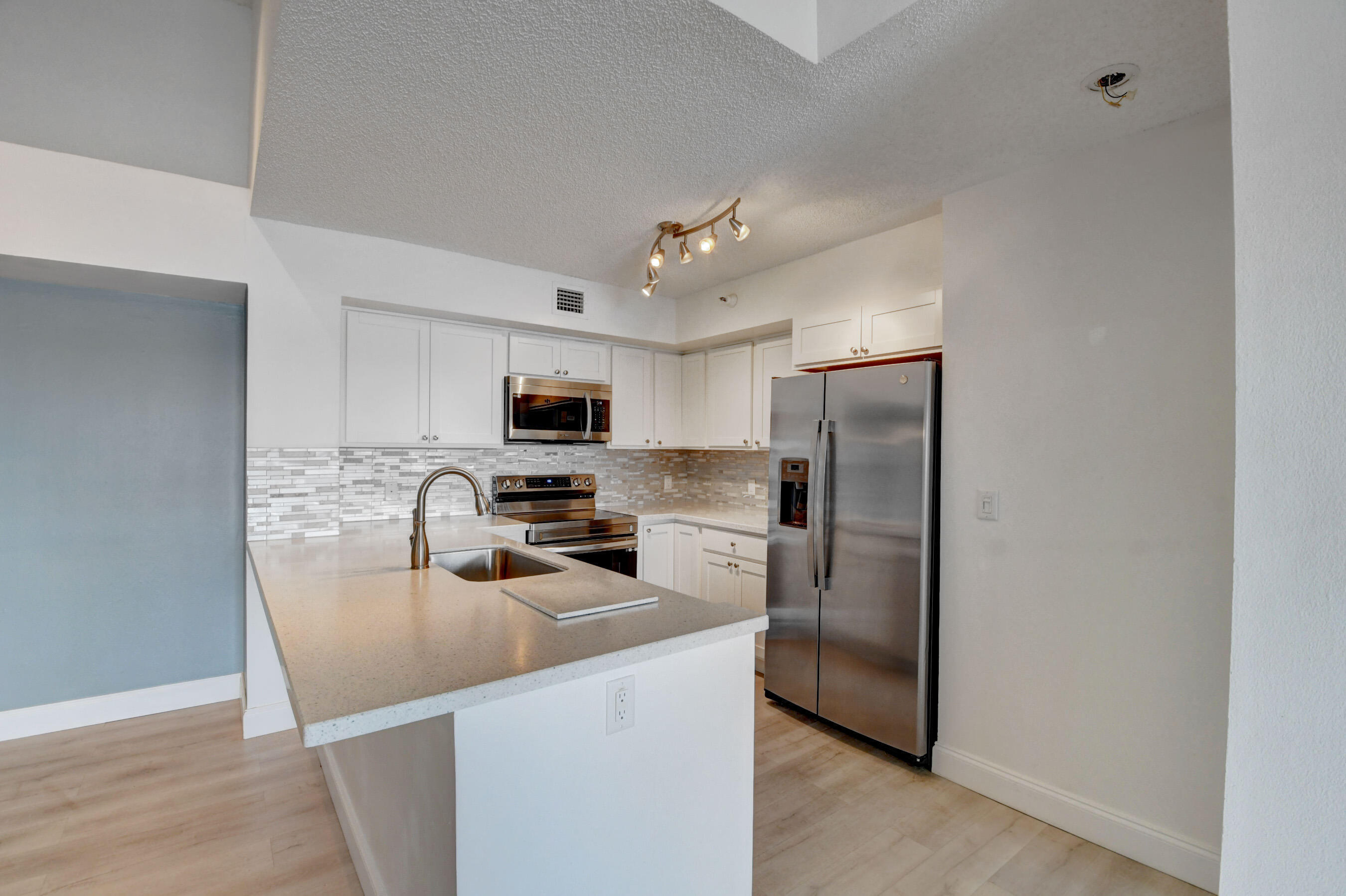 180 Yacht Club #308, Hypoluxo FL 33462