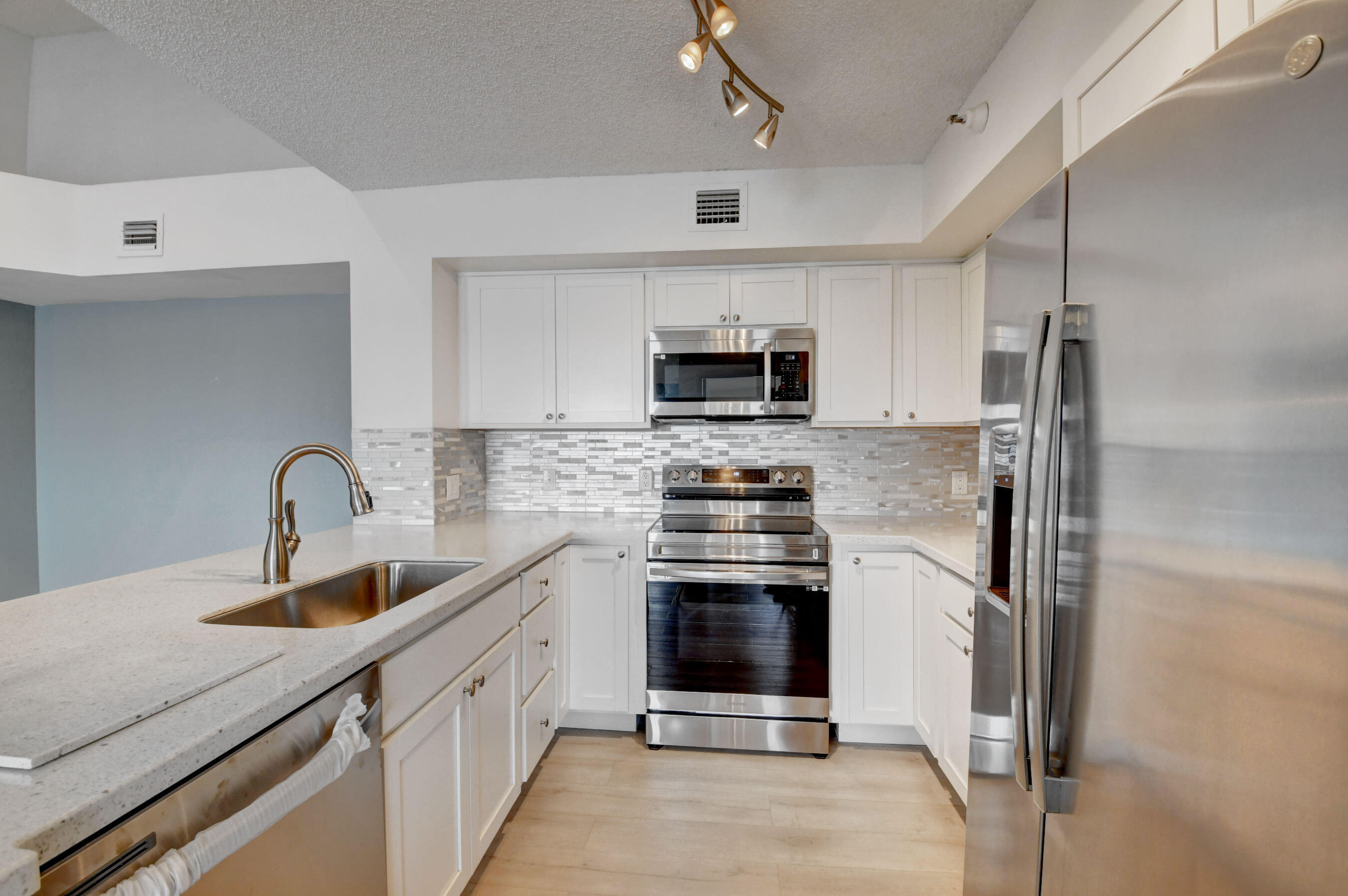 180 Yacht Club #308, Hypoluxo FL 33462