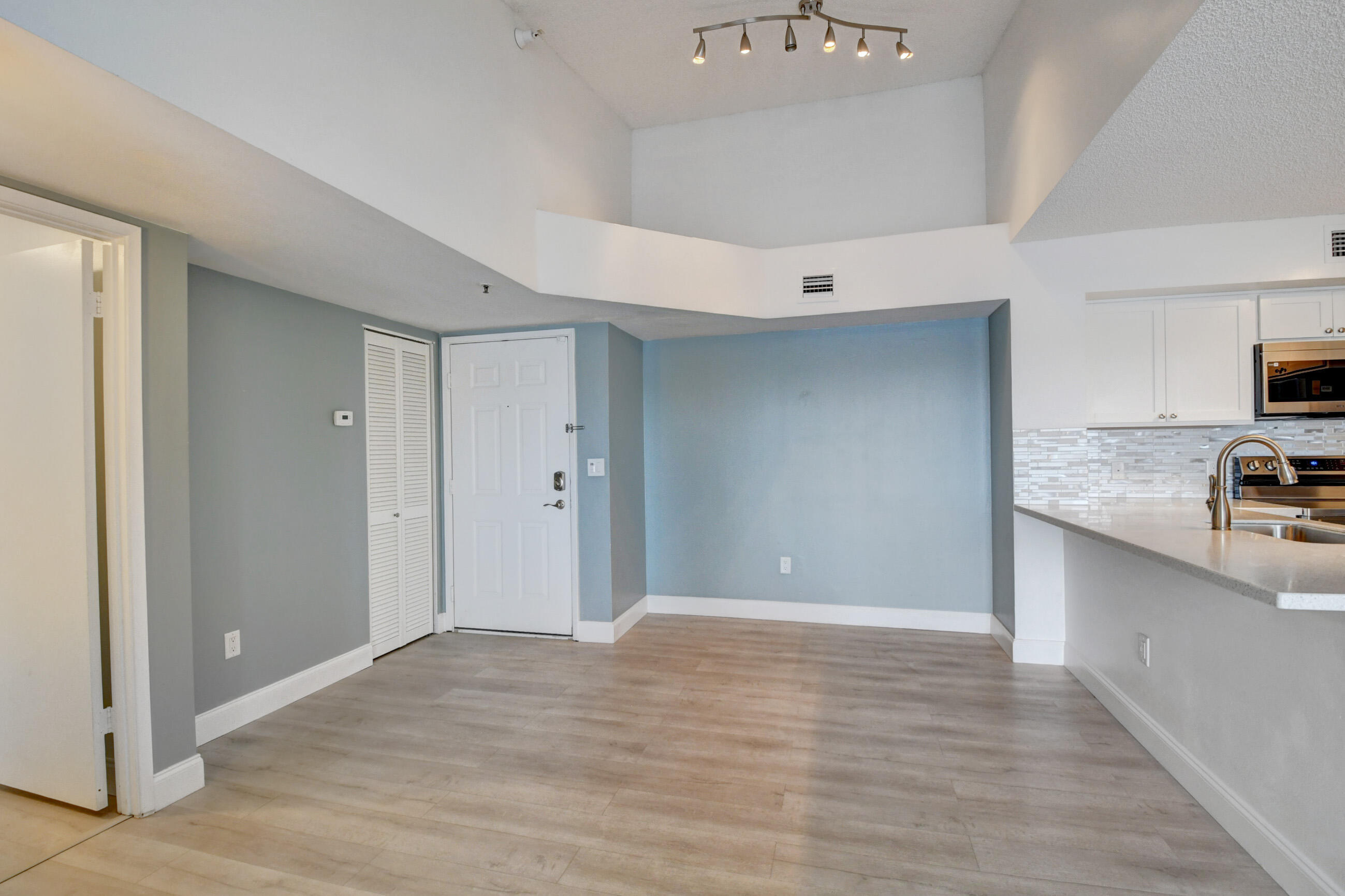 180 Yacht Club #308, Hypoluxo FL 33462