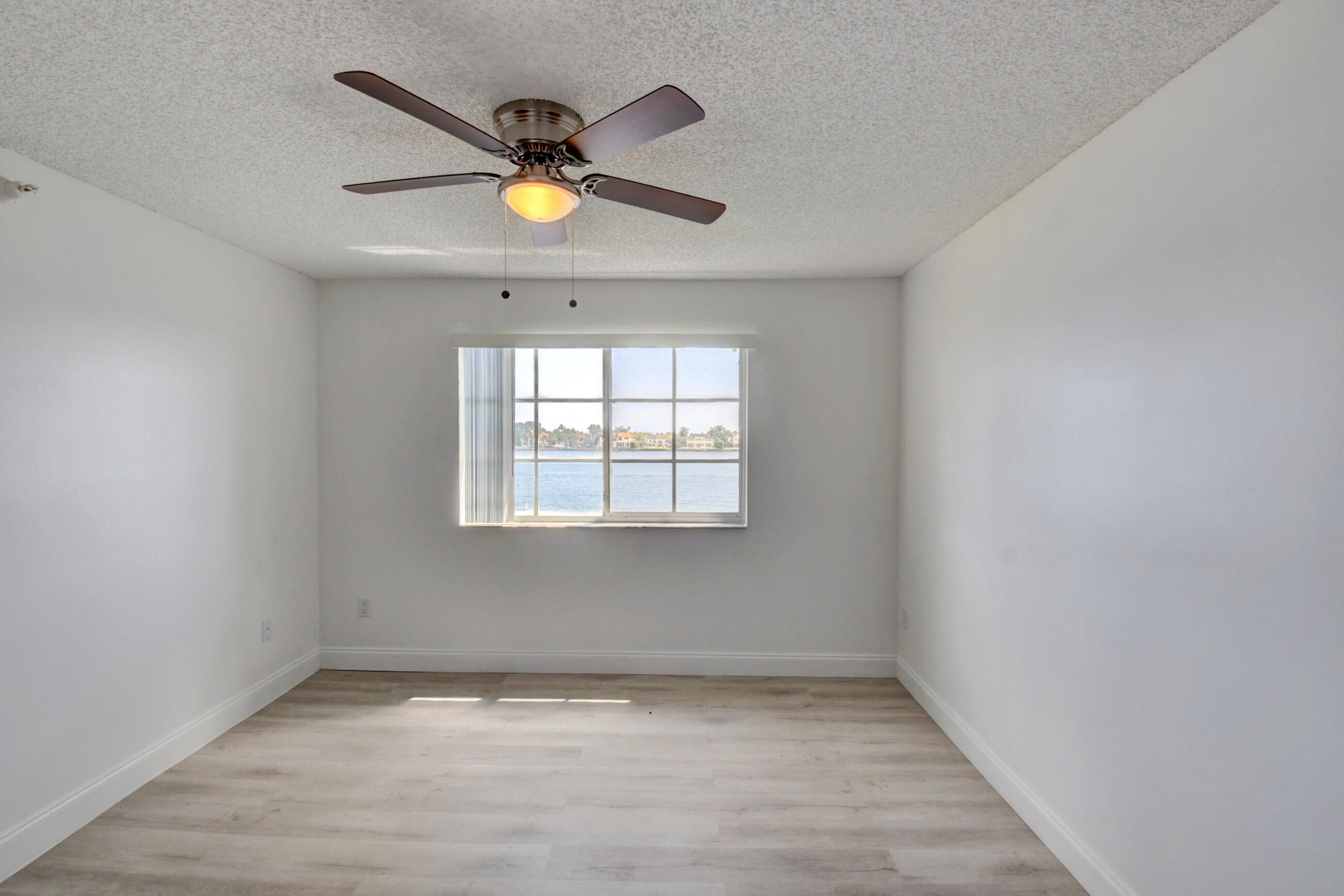 180 Yacht Club #308, Hypoluxo FL 33462