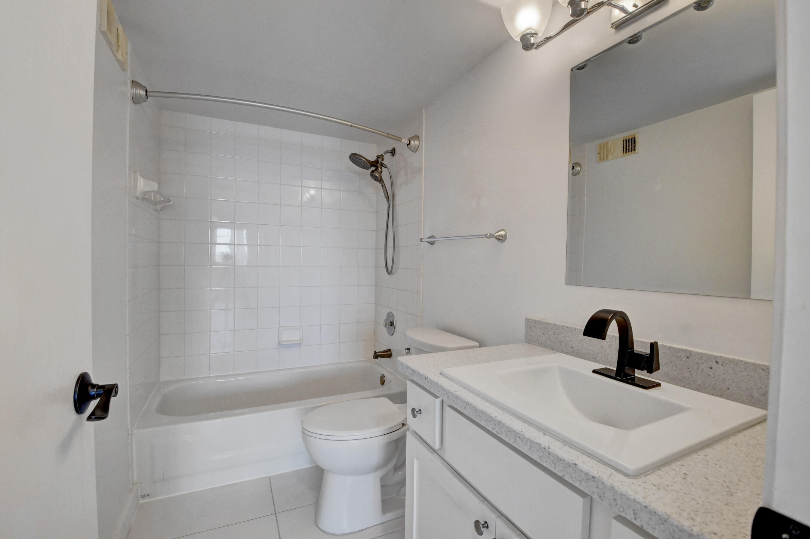 180 Yacht Club #308, Hypoluxo FL 33462