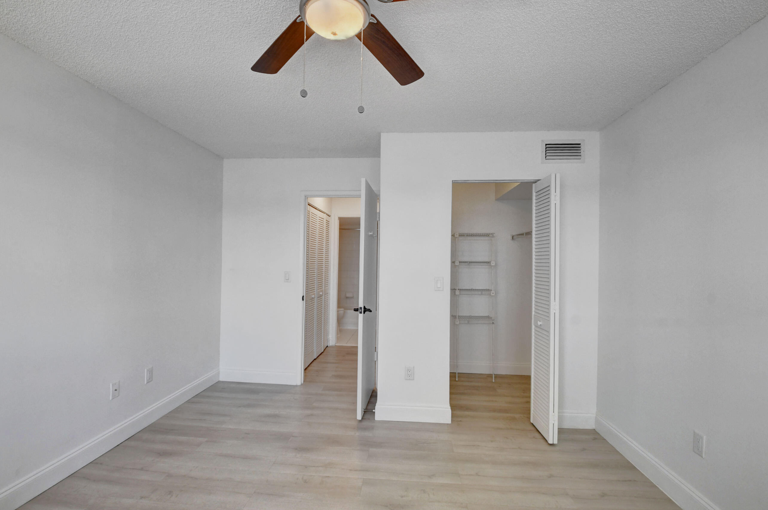 180 Yacht Club #308, Hypoluxo FL 33462