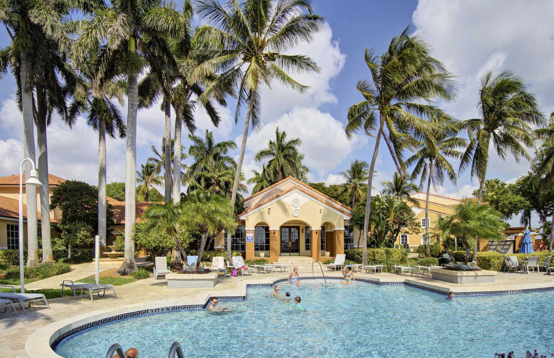 180 Yacht Club #308, Hypoluxo FL 33462
